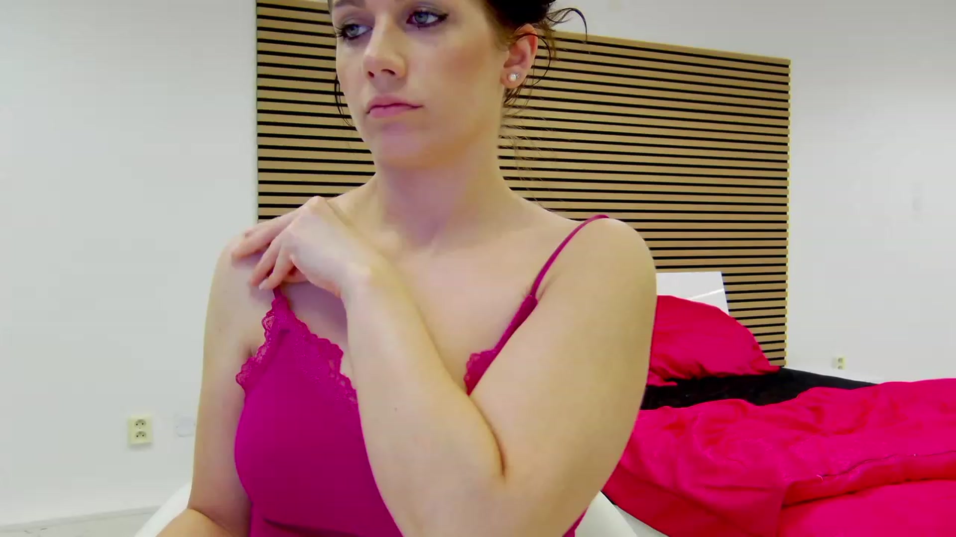 Gallery image thumbnail from Squirrel_MFC's myfreecams stream on, 07/13/2023, 23:21 image 13 of 20