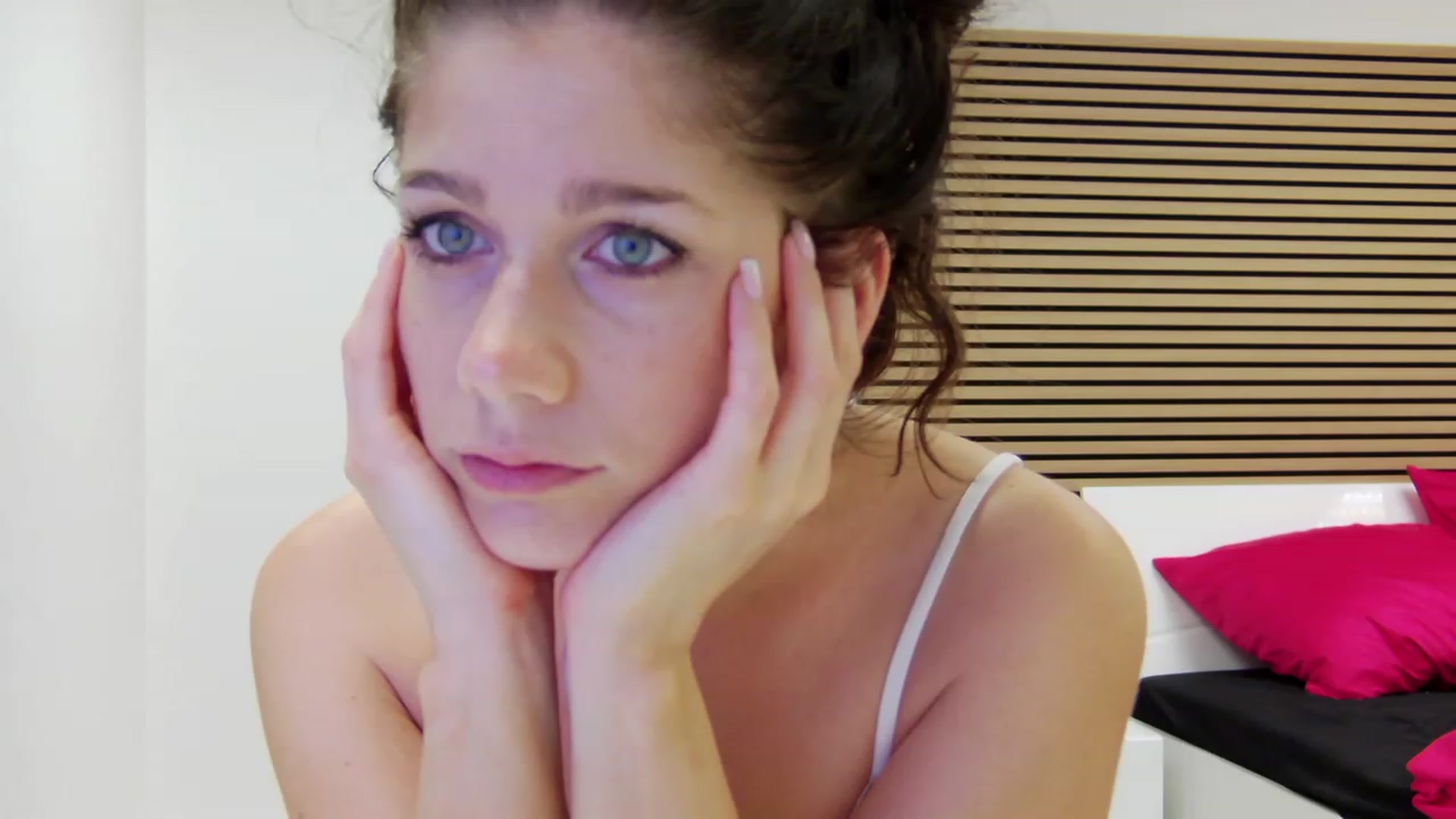 Gallery image thumbnail from Squirrel_MFC's myfreecams stream on, 07/16/2023, 01:12 image 9 of 20
