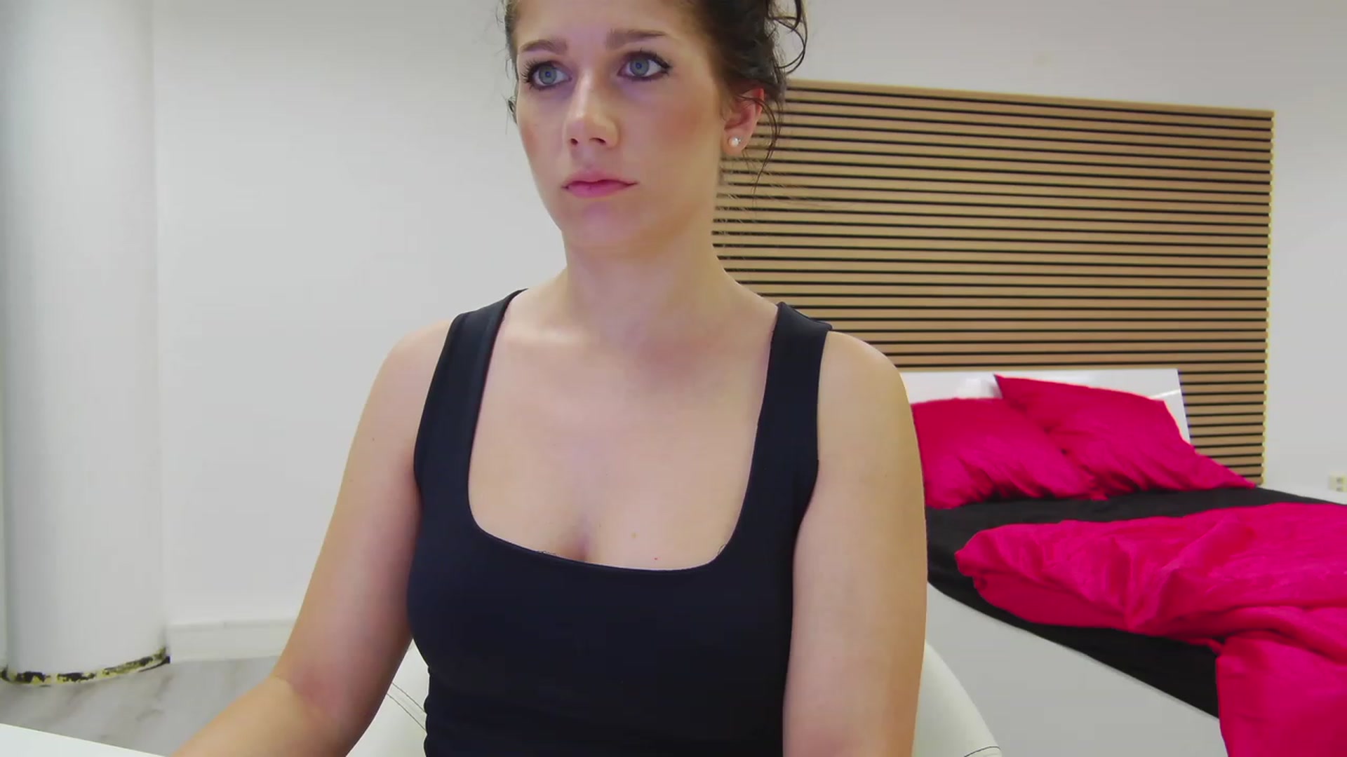 Gallery image thumbnail from Squirrel_MFC's myfreecams stream on, 07/18/2023, 24:27 image 7 of 20