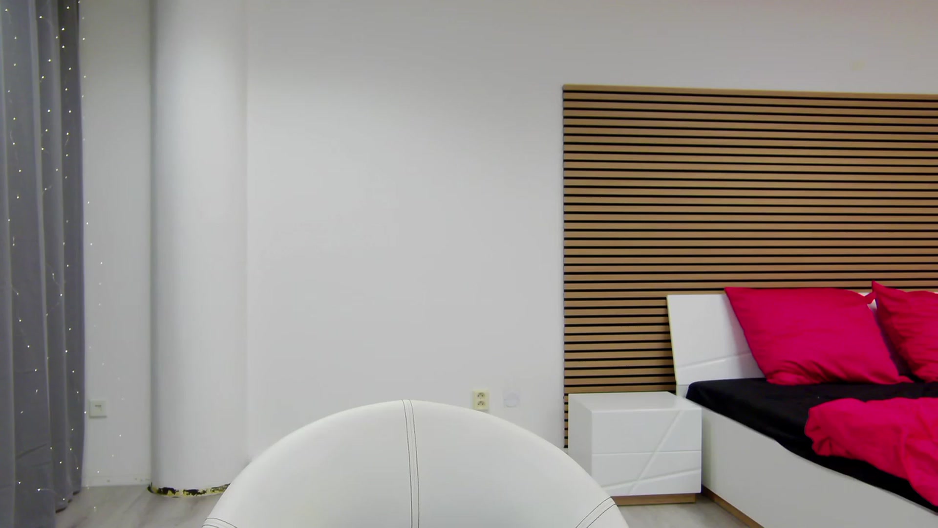 Gallery image thumbnail from Squirrel_MFC's myfreecams stream on, 07/21/2023, 22:57 image 1 of 20