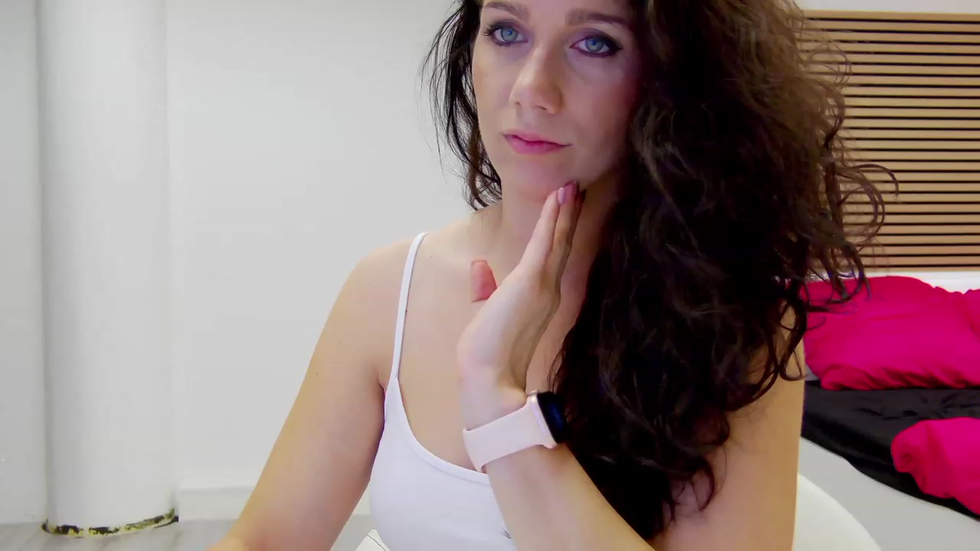 Gallery image thumbnail from Squirrel_MFC's myfreecams stream on, 07/26/2023, 23:36 image 2 of 20