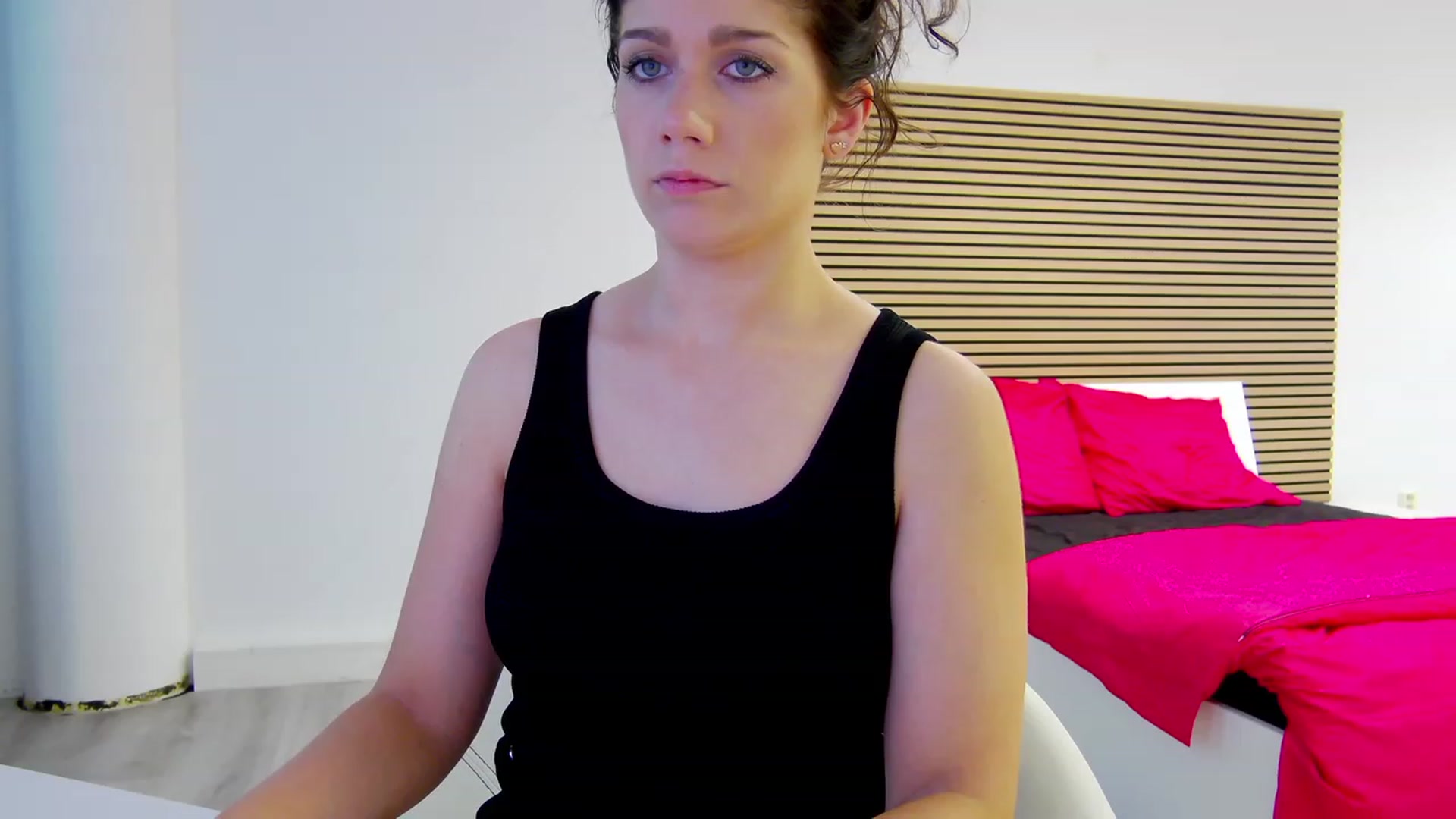 Gallery image thumbnail from Squirrel_MFC's myfreecams stream on, 07/27/2023, 17:07 image 16 of 20