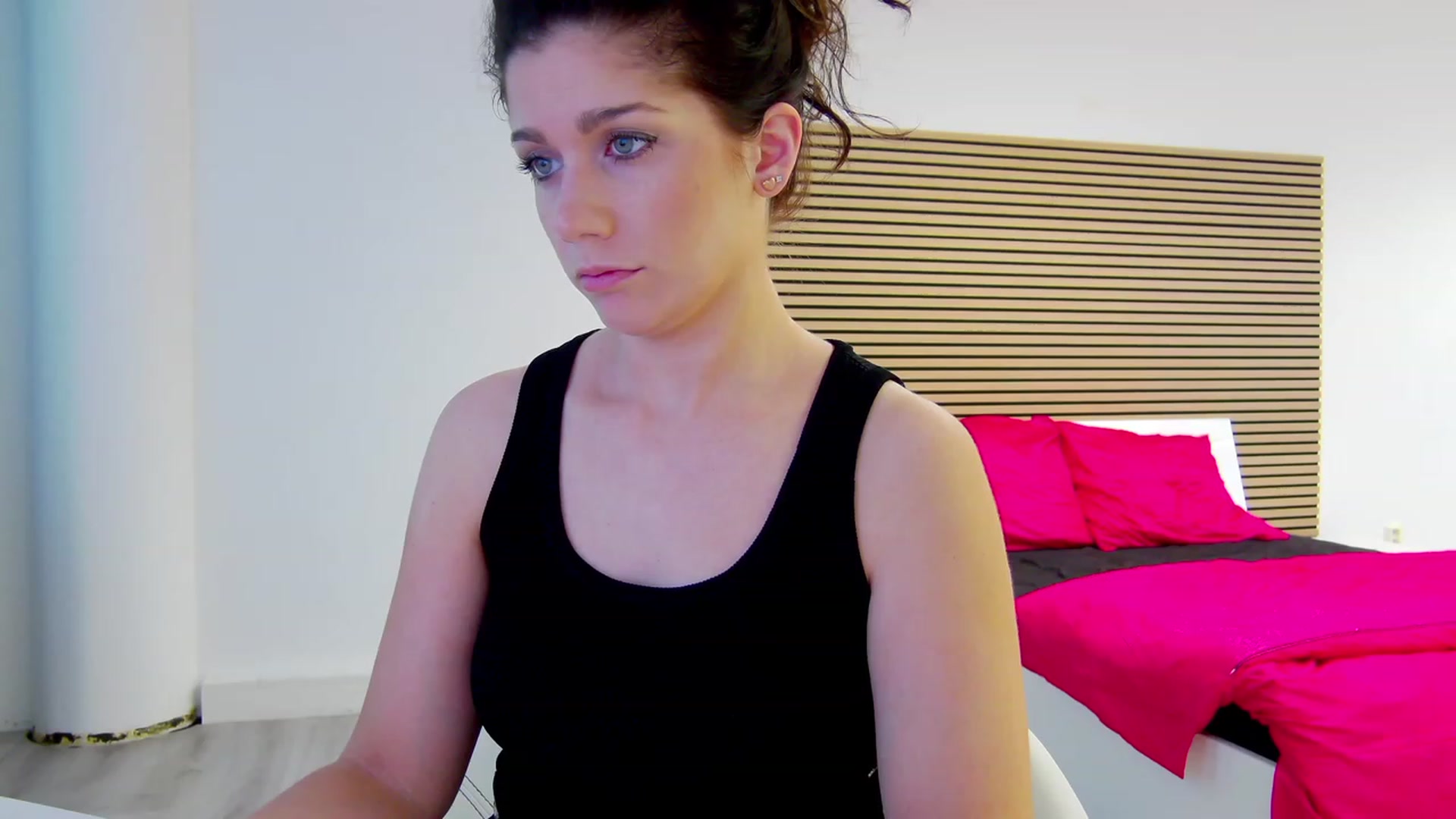 Gallery image thumbnail from Squirrel_MFC's myfreecams stream on, 07/27/2023, 17:07 image 9 of 20