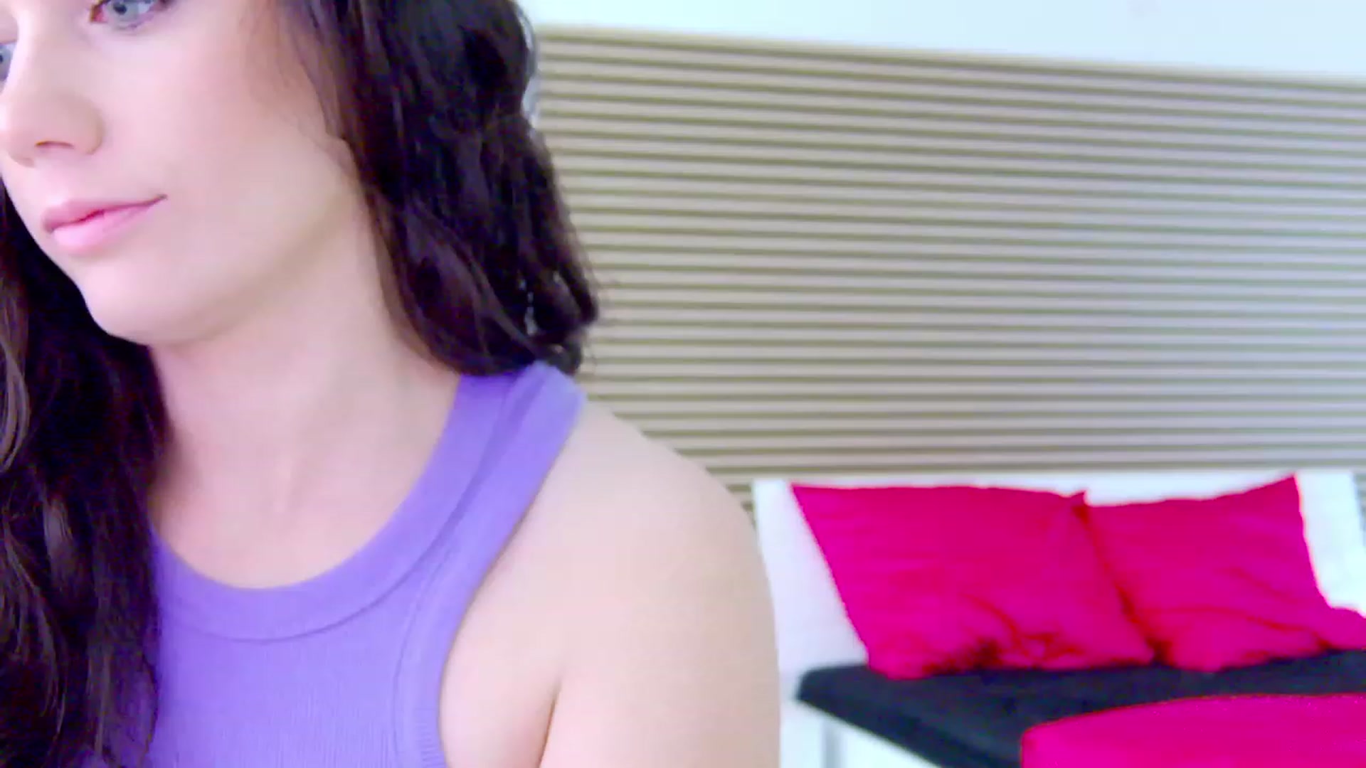 Gallery image thumbnail from Squirrel_MFC's myfreecams stream on, 07/28/2023, 17:44 image 6 of 20