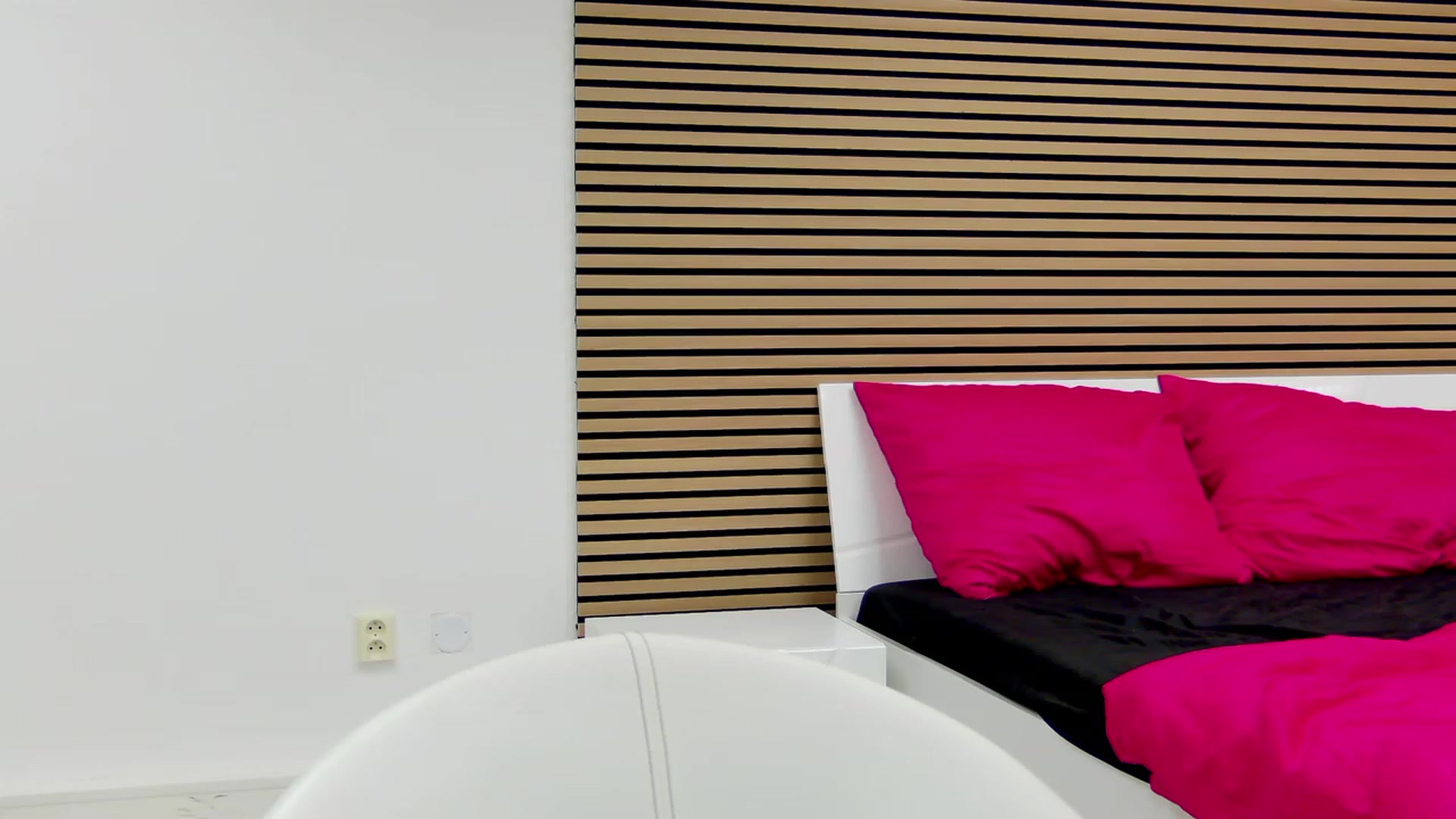 Gallery image thumbnail from Squirrel_MFC's myfreecams stream on, 07/28/2023, 20:31 image 10 of 20
