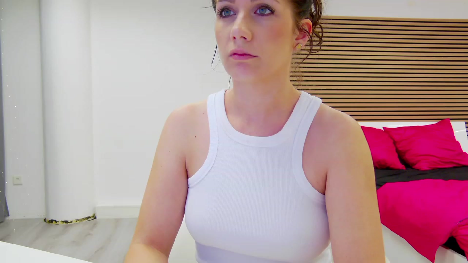 Gallery image thumbnail from Squirrel_MFC's myfreecams stream on, 07/30/2023, 23:59 image 19 of 20