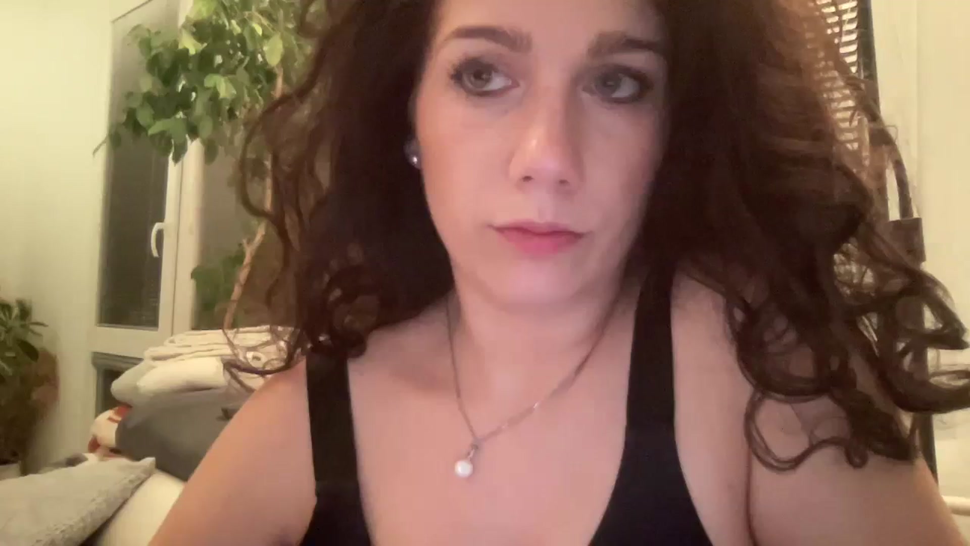 Gallery image thumbnail from Squirrel_MFC's myfreecams stream on, 08/01/2023, 02:53 image 11 of 20