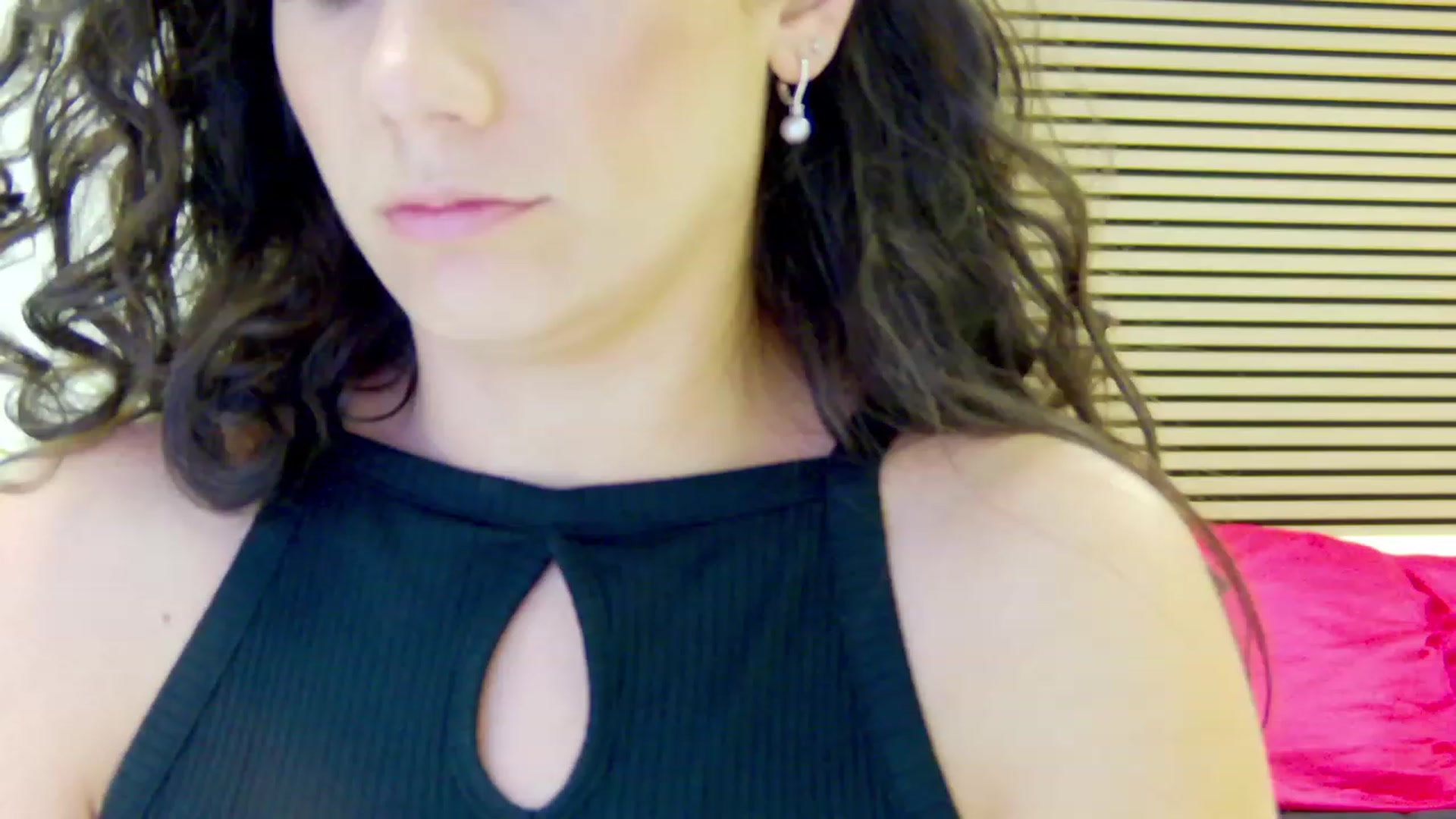 Gallery image thumbnail from Squirrel_MFC's myfreecams stream on, 08/05/2023, 24:02 image 14 of 20