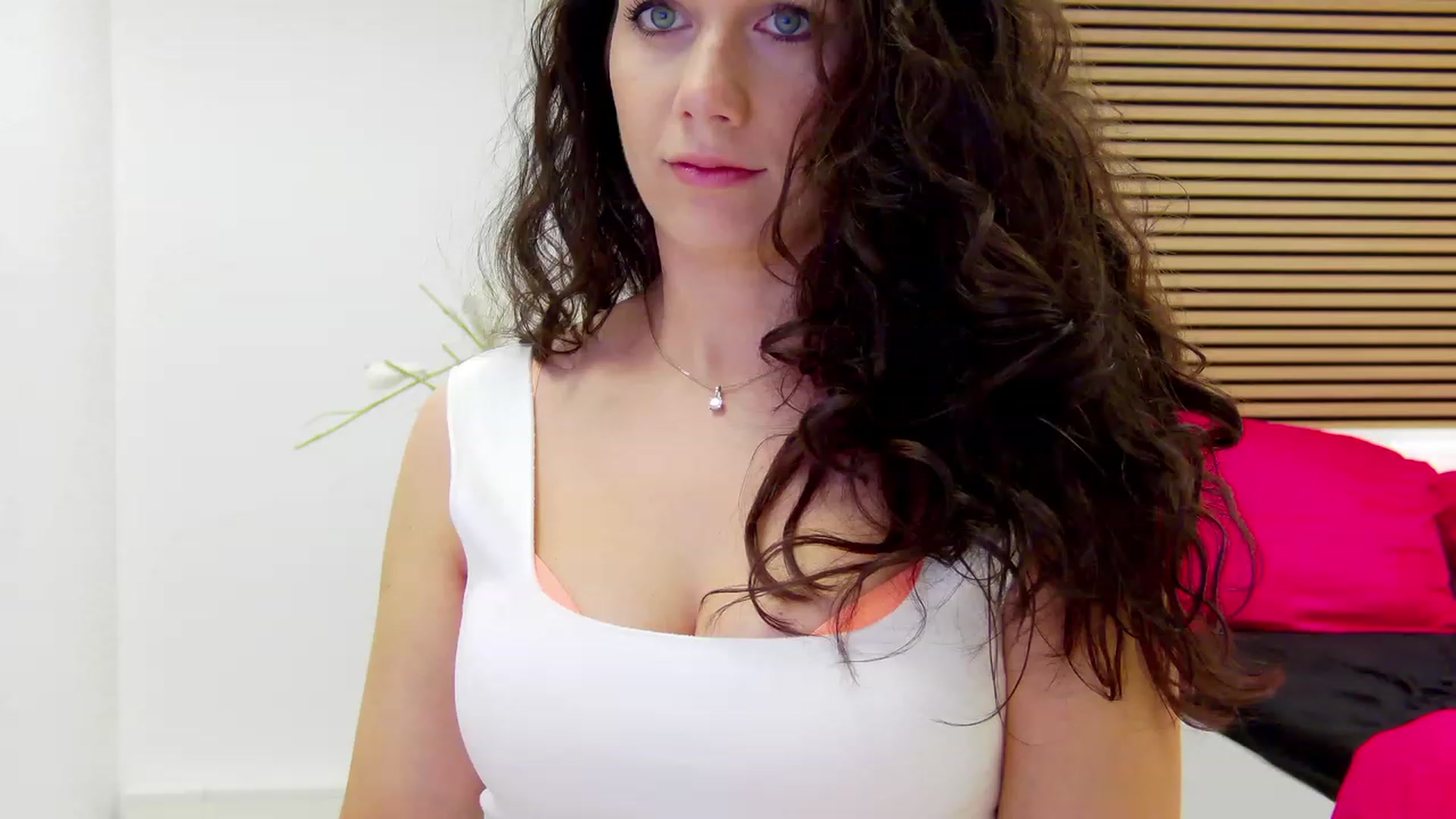 Gallery image thumbnail from Squirrel_MFC's myfreecams stream on, 08/07/2023, 23:35 image 14 of 20
