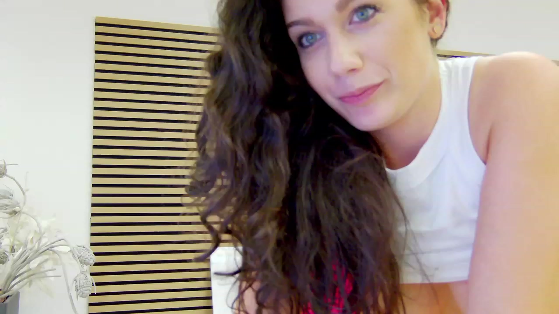 Gallery image thumbnail from Squirrel_MFC's myfreecams stream on, 08/11/2023, 23:57 image 19 of 20