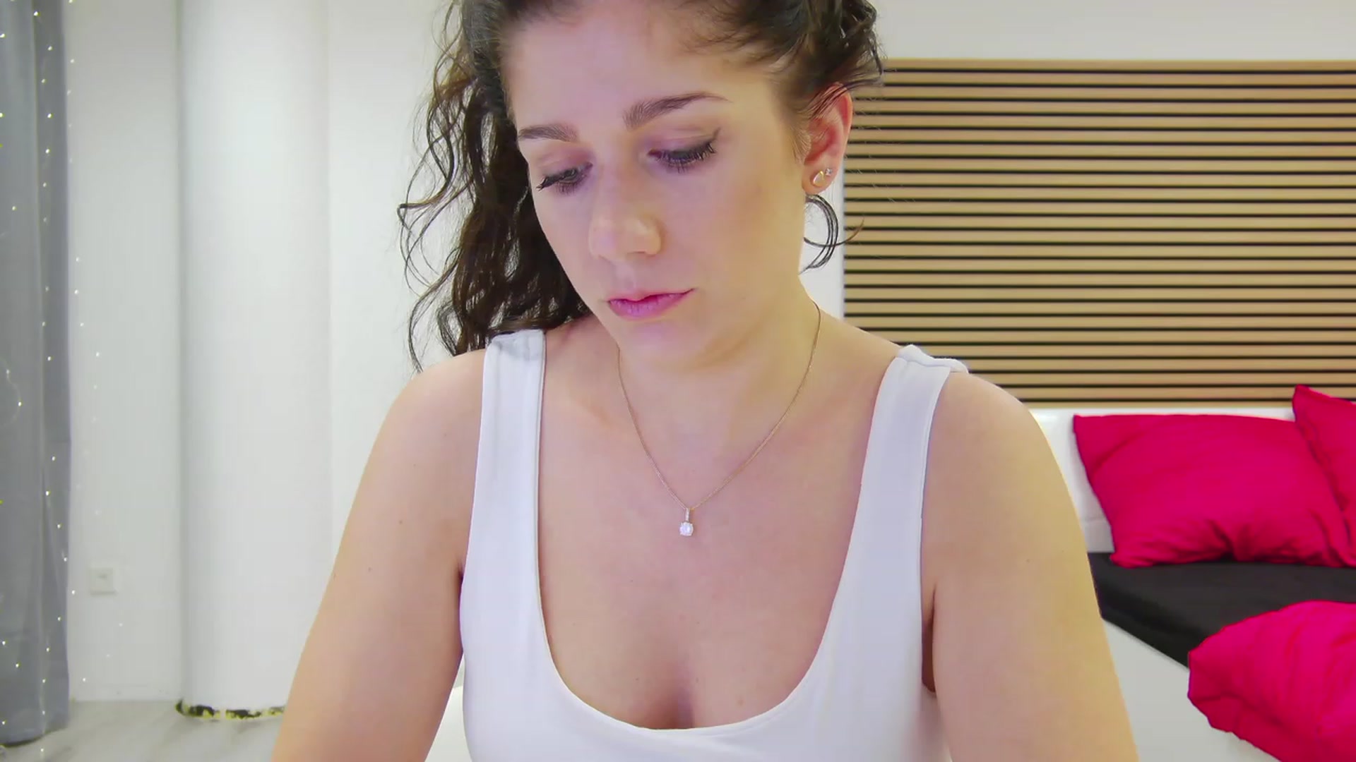 Gallery image thumbnail from Squirrel_MFC's myfreecams stream on, 08/14/2023, 22:35 image 14 of 20
