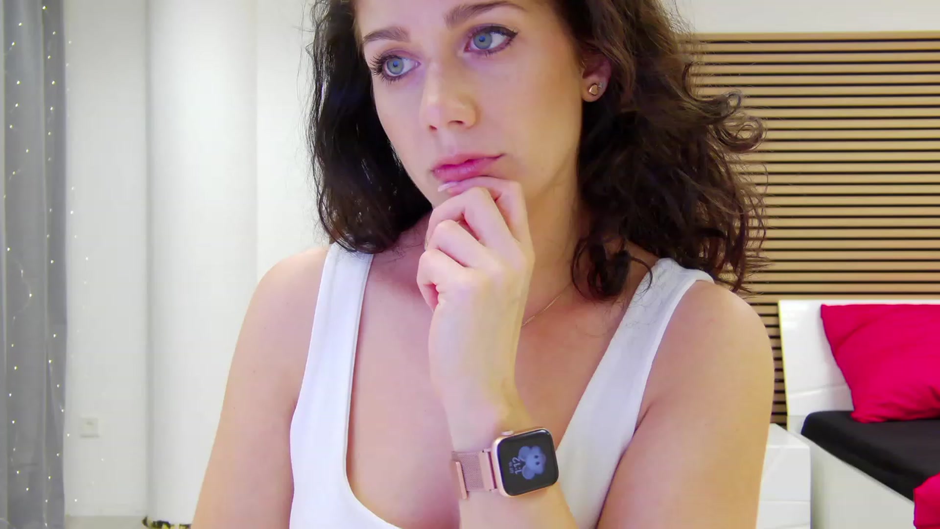 Gallery image thumbnail from Squirrel_MFC's myfreecams stream on, 08/14/2023, 23:45 image 9 of 20