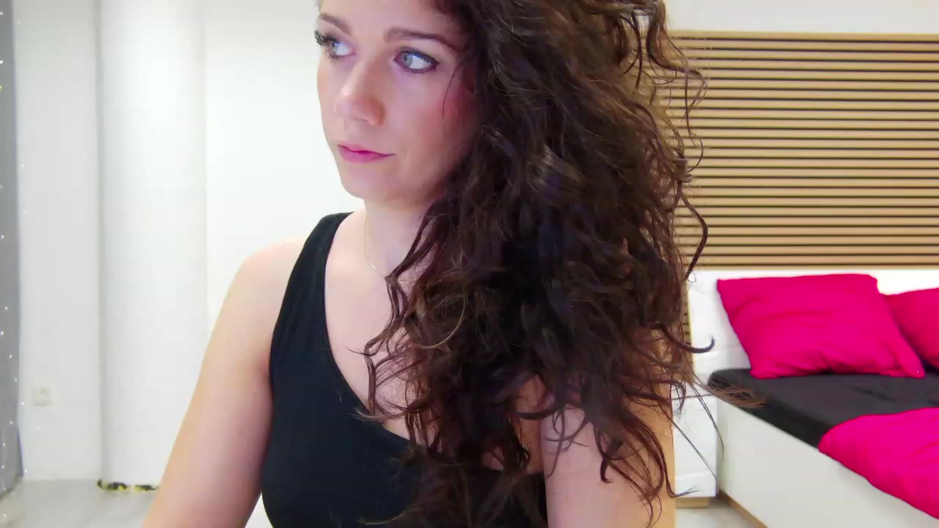 Gallery image thumbnail from Squirrel_MFC's myfreecams stream on, 08/26/2023, 19:25 image 4 of 20