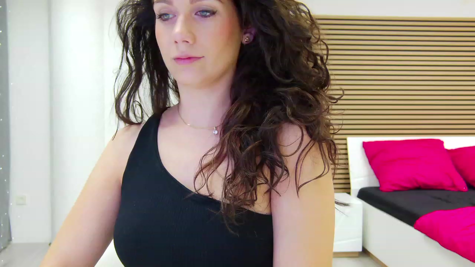 Gallery image thumbnail from Squirrel_MFC's myfreecams stream on, 08/26/2023, 19:25 image 8 of 20