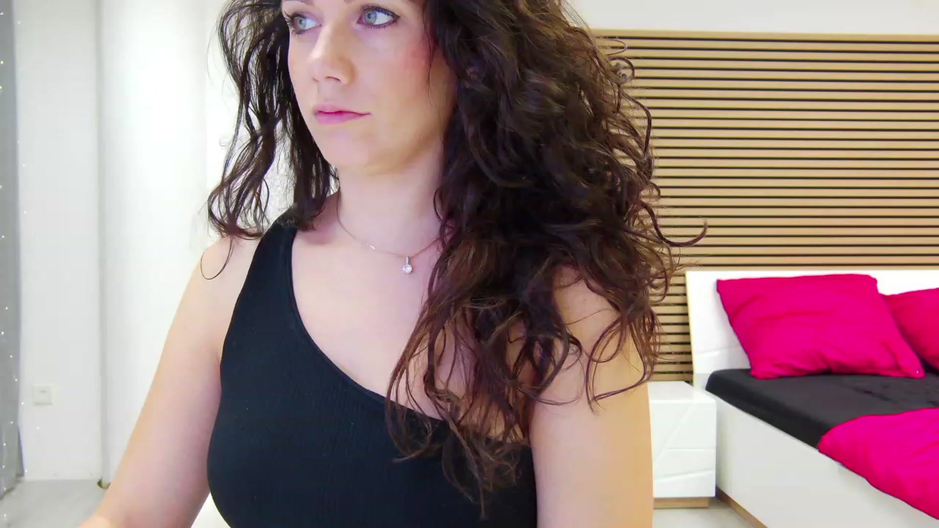 Gallery image thumbnail from Squirrel_MFC's myfreecams stream on, 08/26/2023, 19:25 image 10 of 20