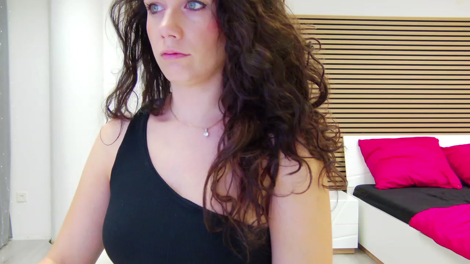 Gallery image thumbnail from Squirrel_MFC's myfreecams stream on, 08/26/2023, 19:25 image 13 of 20