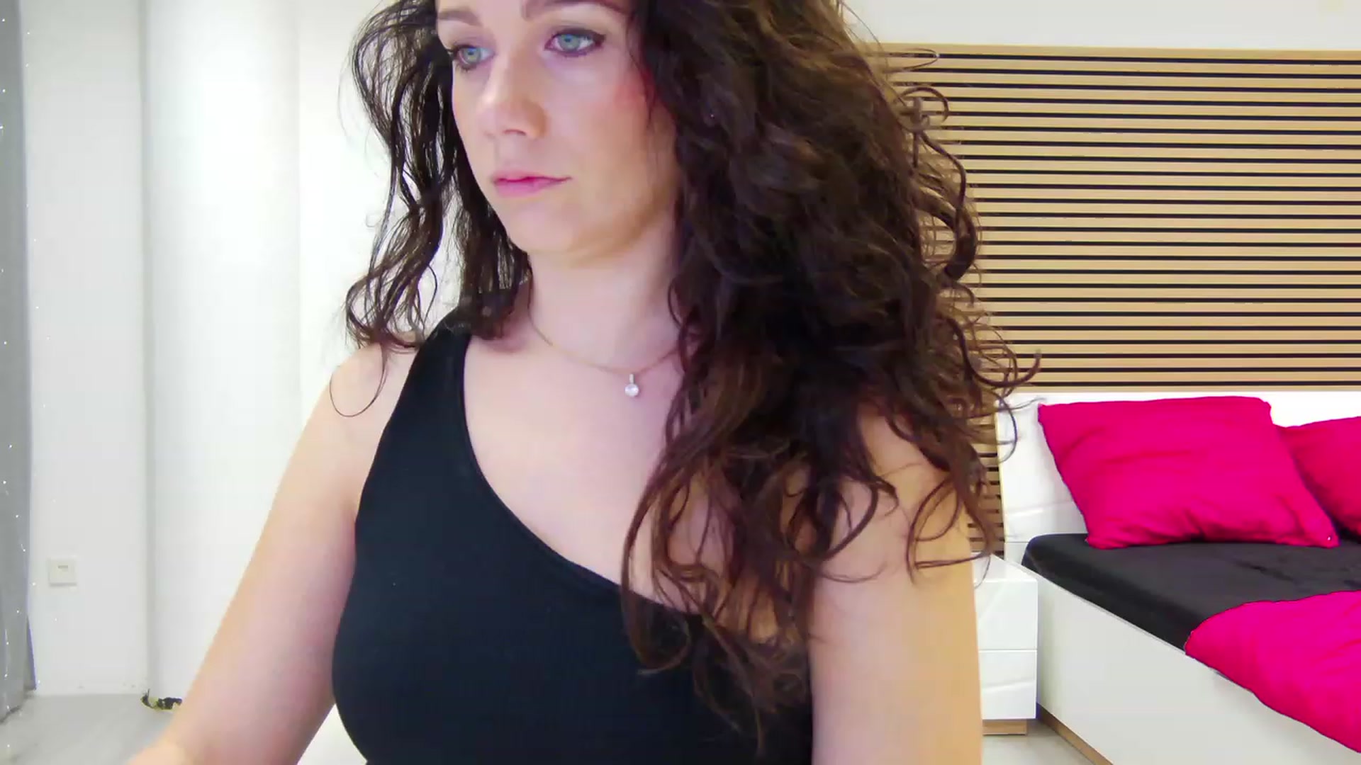Gallery image thumbnail from Squirrel_MFC's myfreecams stream on, 08/26/2023, 19:25 image 11 of 20