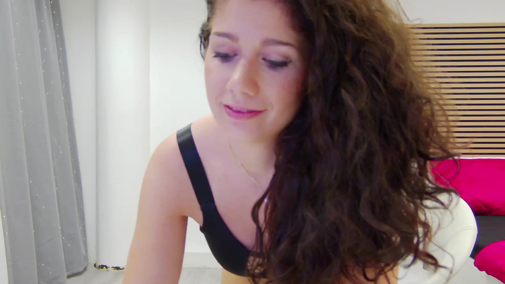 Gallery image thumbnail from Squirrel_MFC's myfreecams stream on, 08/29/2023, 20:54 image 8 of 20