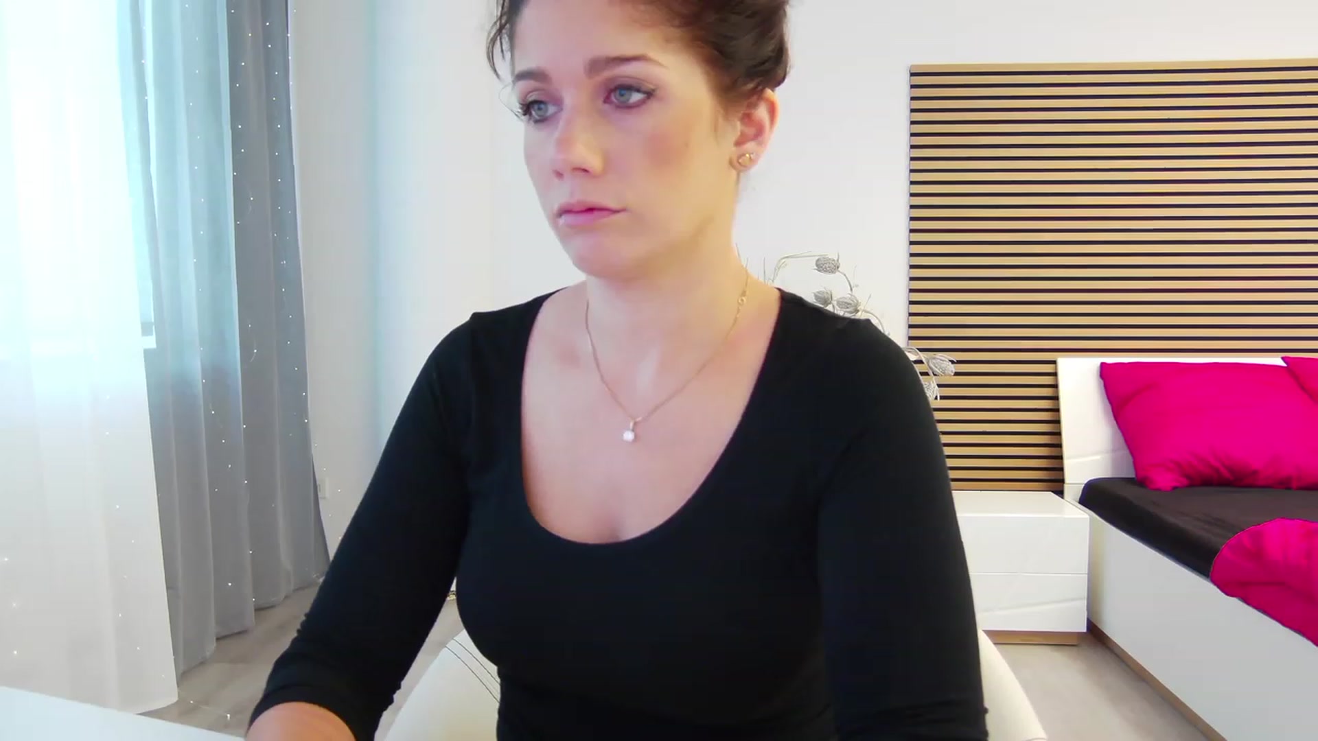 Gallery image thumbnail from Squirrel_MFC's myfreecams stream on, 08/30/2023, 15:10 image 3 of 20