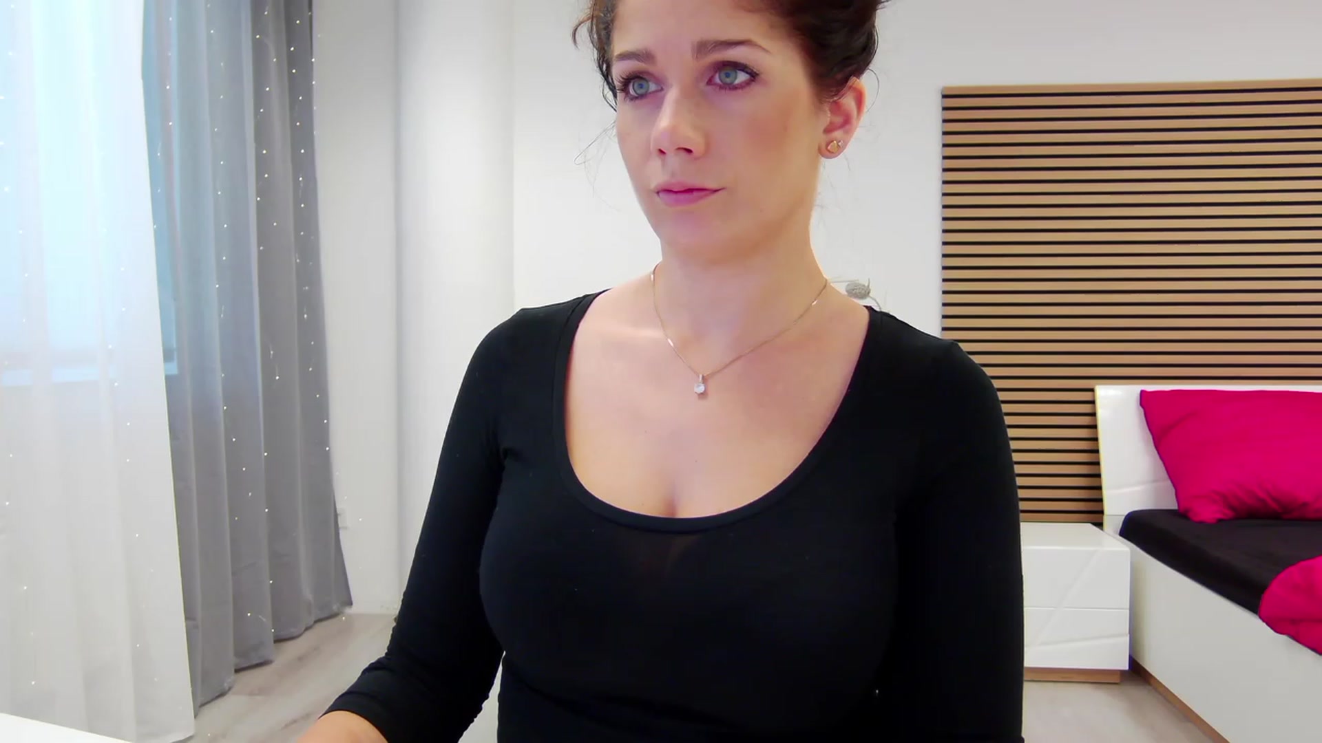 Gallery image thumbnail from Squirrel_MFC's myfreecams stream on, 08/30/2023, 15:10 image 17 of 20