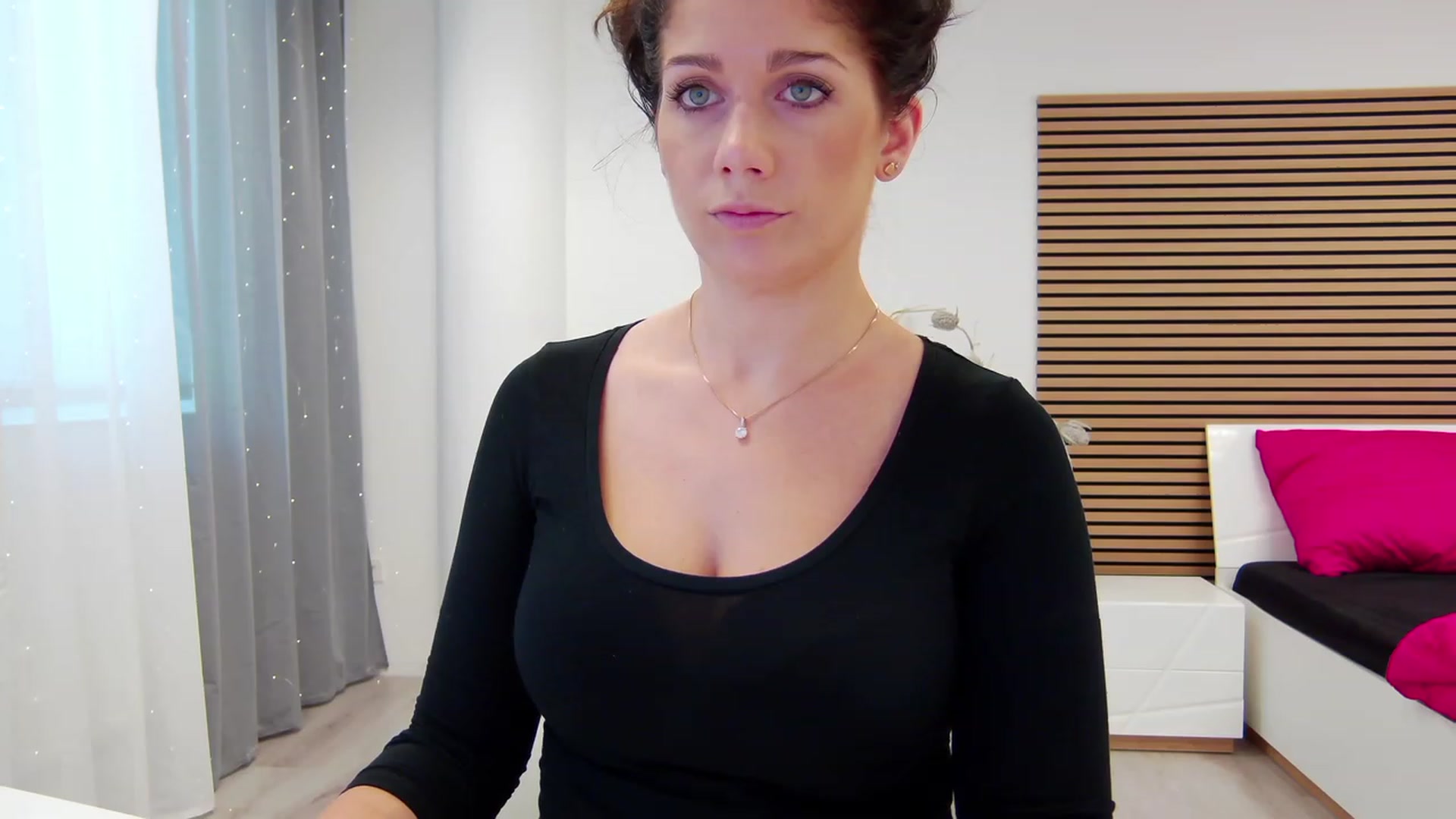 Gallery image thumbnail from Squirrel_MFC's myfreecams stream on, 08/30/2023, 15:10 image 16 of 20