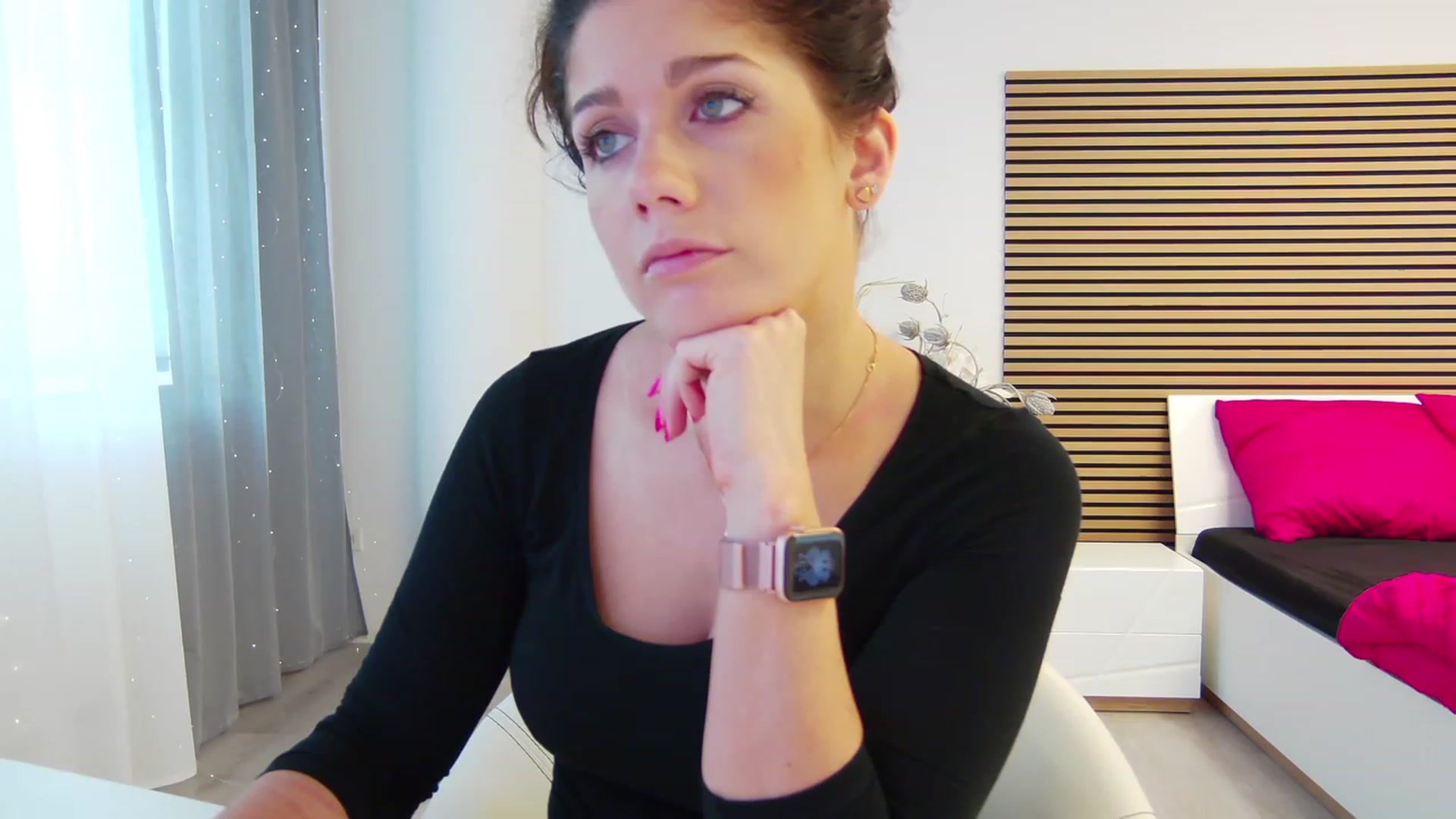 Gallery image thumbnail from Squirrel_MFC's myfreecams stream on, 08/30/2023, 15:10 image 1 of 20