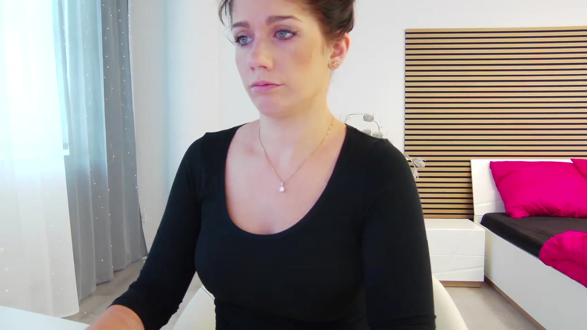 Gallery image thumbnail from Squirrel_MFC's myfreecams stream on, 08/30/2023, 15:10 image 4 of 20
