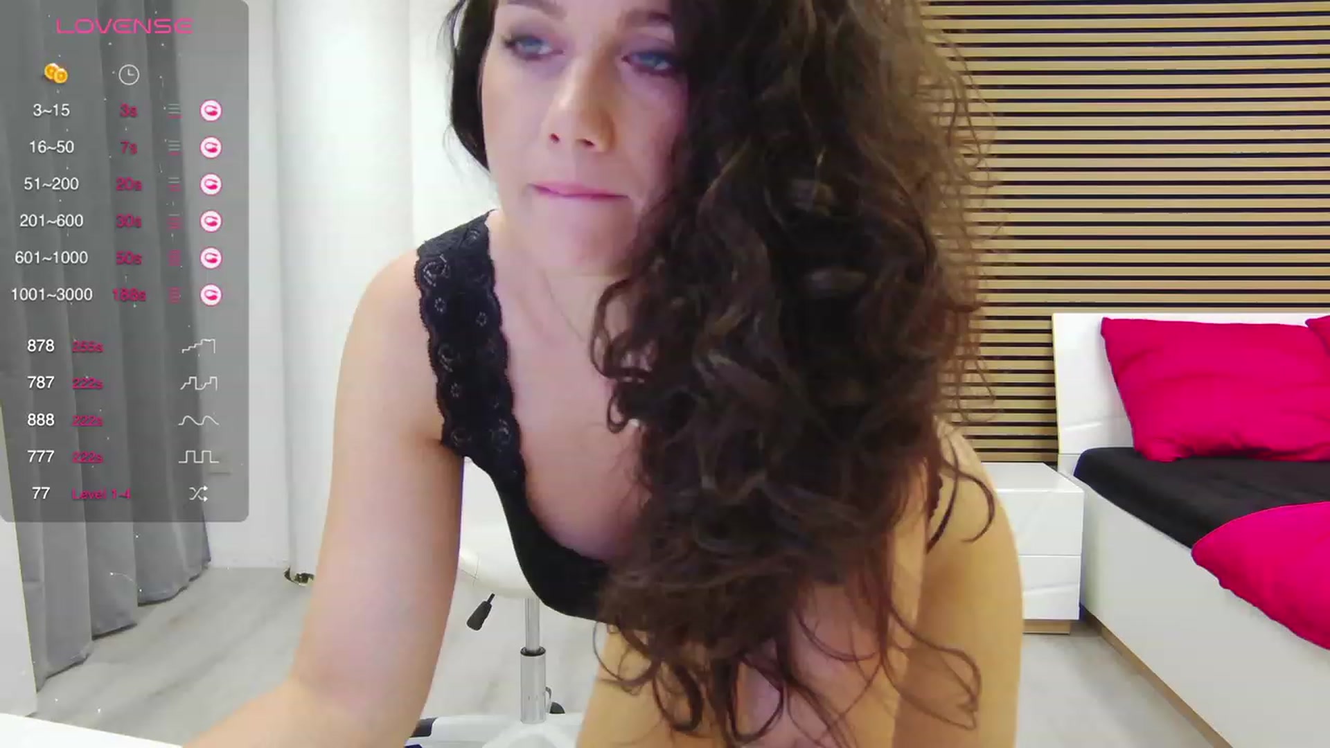Gallery image thumbnail from Squirrel_MFC's myfreecams stream on, 08/31/2023, 22:20 image 19 of 20