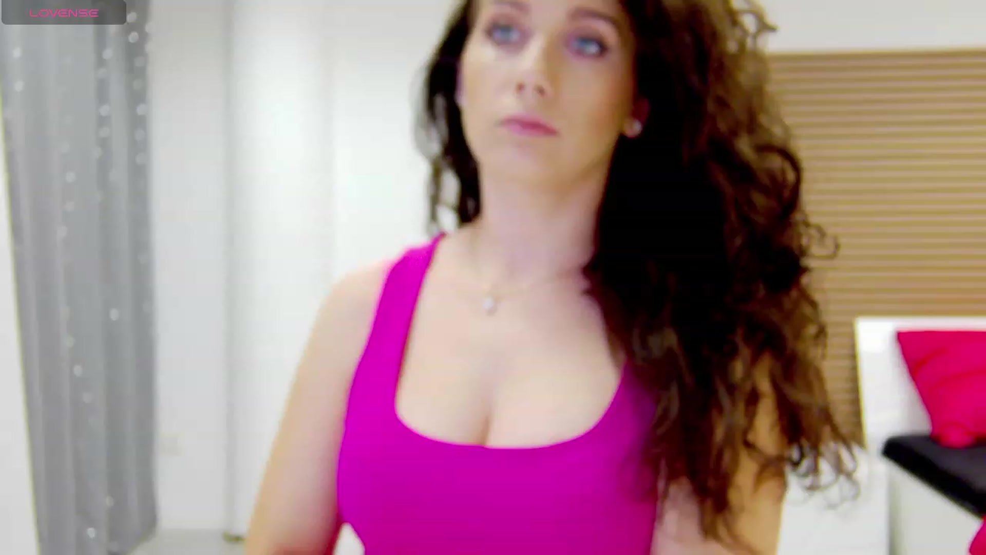 Gallery image thumbnail from Squirrel_MFC's myfreecams stream on, 09/10/2023, 20:31 image 12 of 20