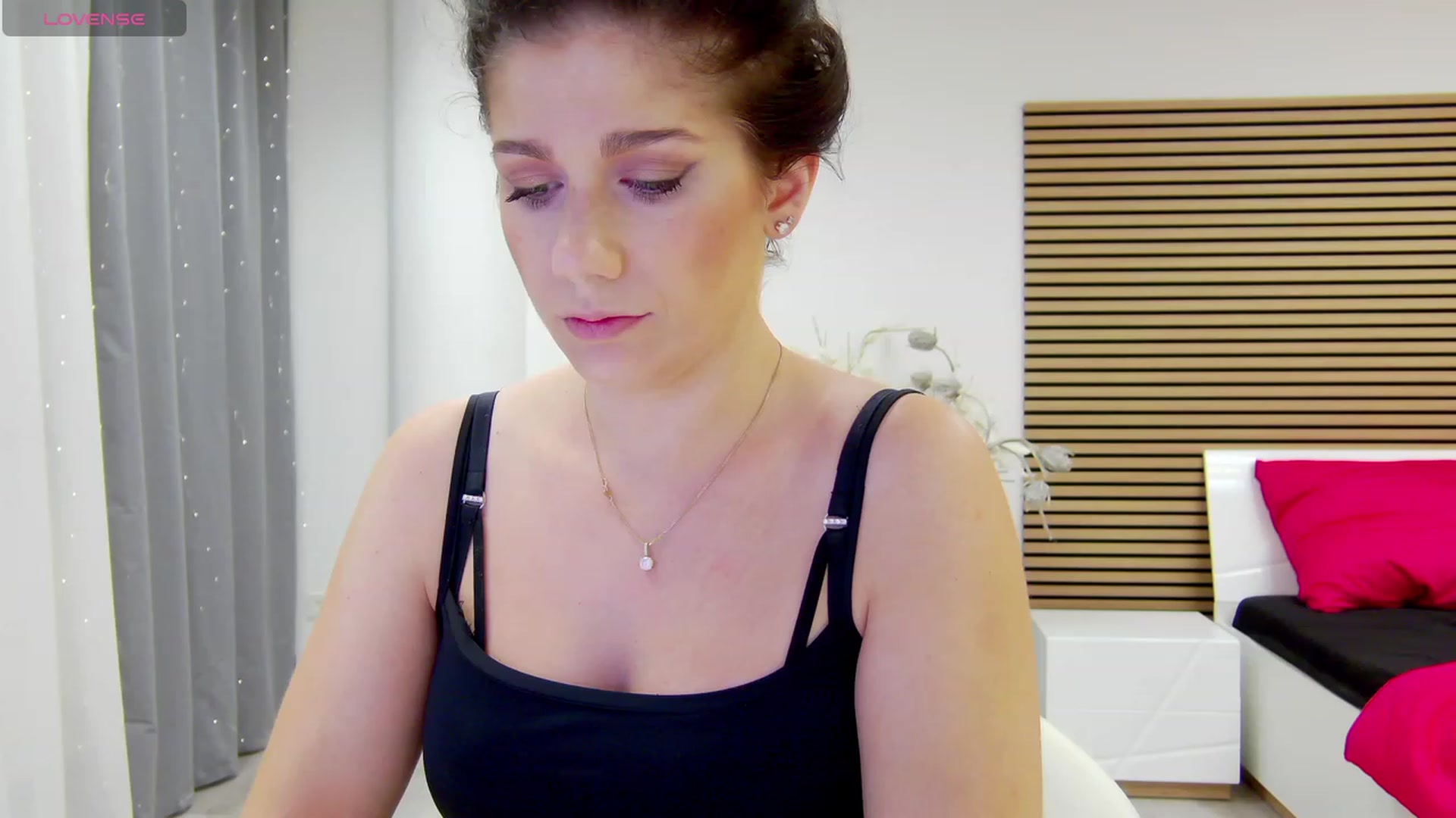 Gallery image thumbnail from Squirrel_MFC's myfreecams stream on, 09/14/2023, 22:06 image 3 of 20