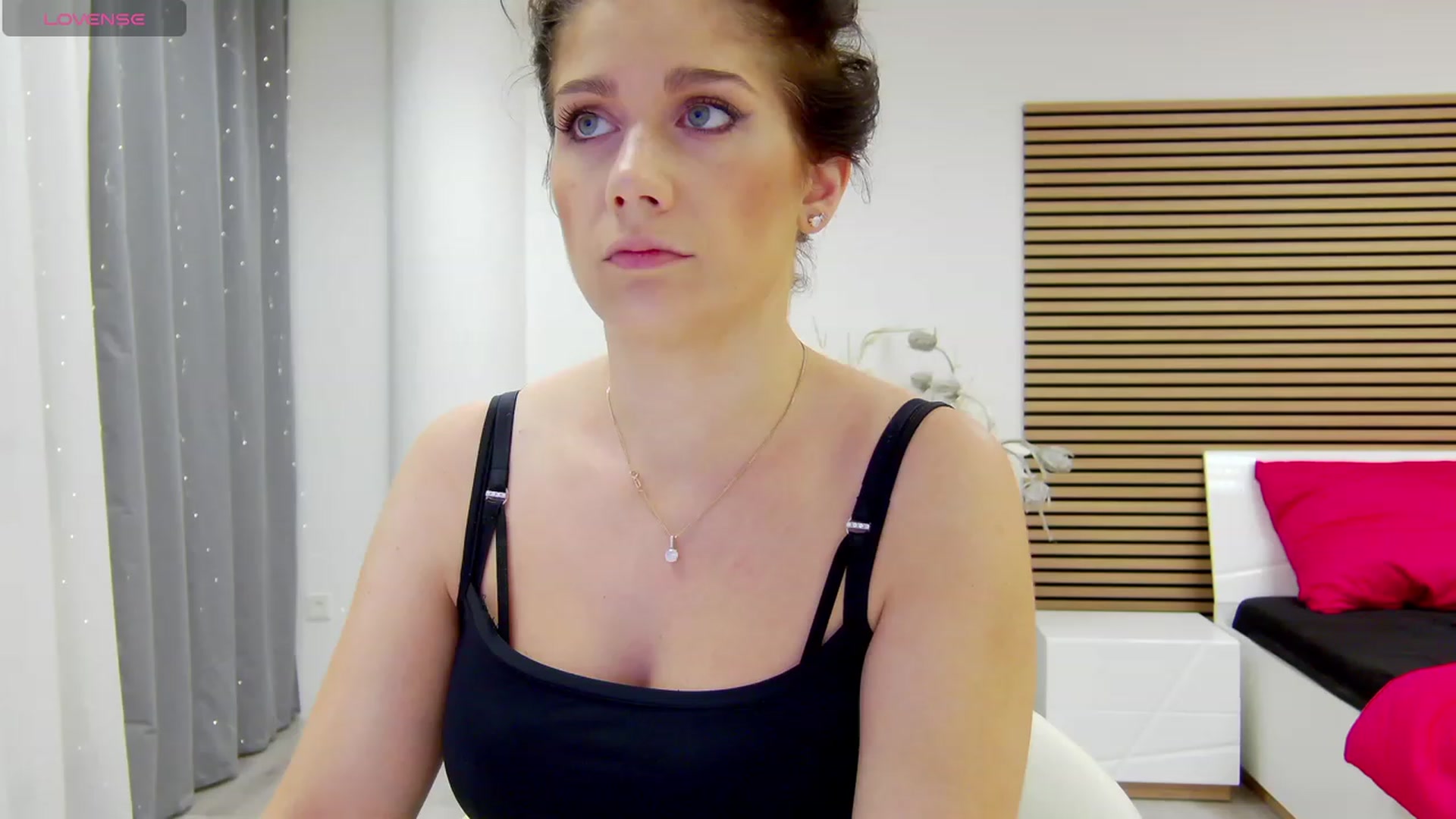 Gallery image thumbnail from Squirrel_MFC's myfreecams stream on, 09/14/2023, 22:06 image 5 of 20