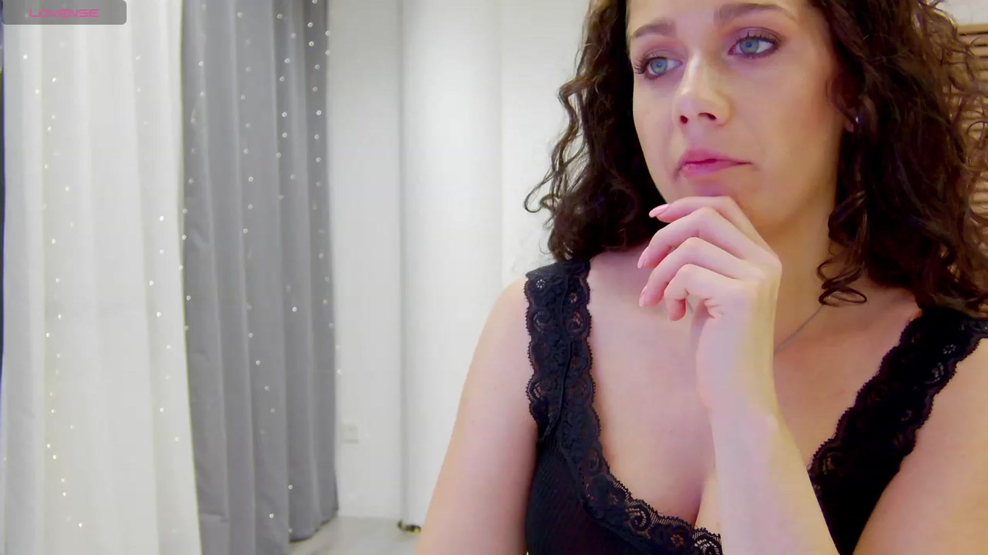 Gallery image thumbnail from Squirrel_MFC's myfreecams stream on, 09/15/2023, 20:58 image 2 of 20