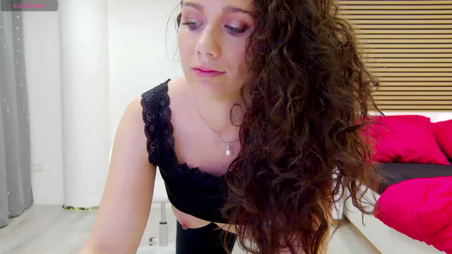 Gallery image thumbnail from Squirrel_MFC's myfreecams stream on, 09/15/2023, 20:58 image 12 of 20