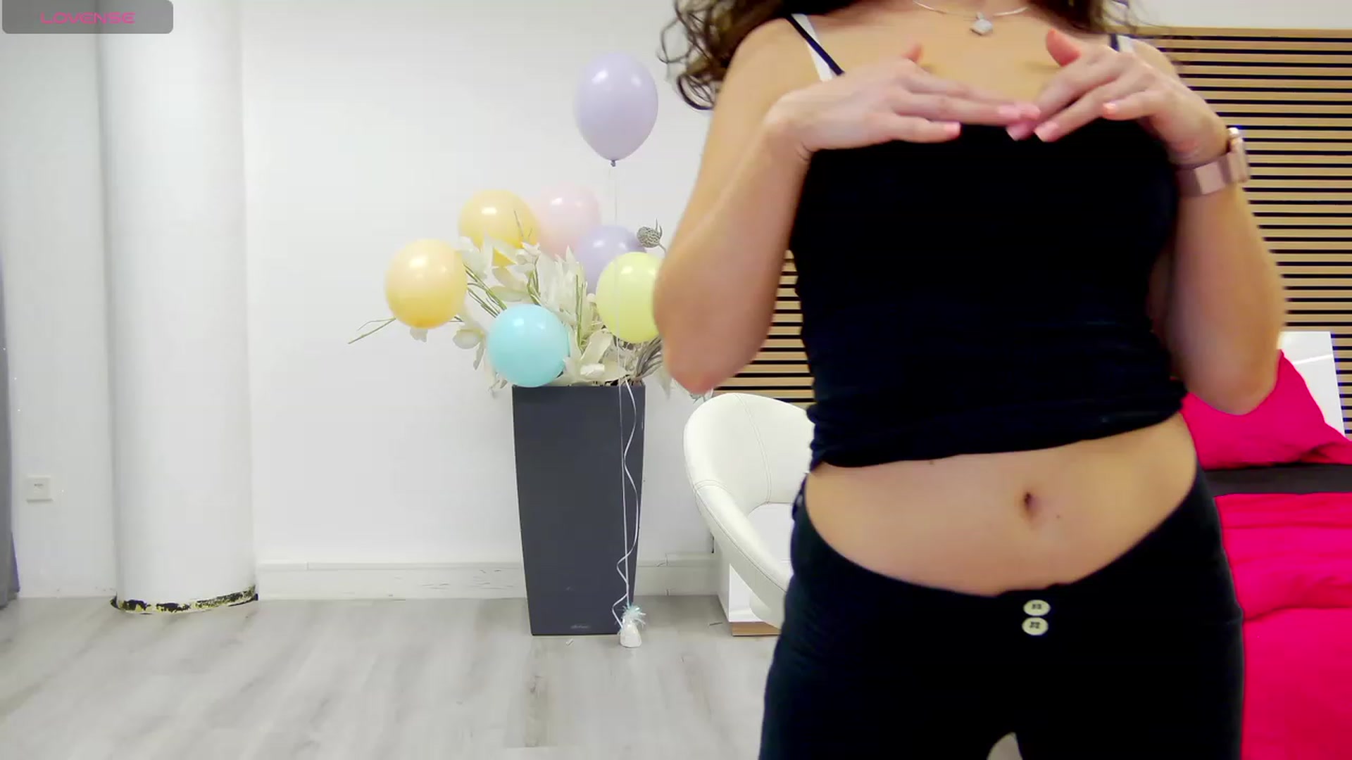 Gallery image thumbnail from Squirrel_MFC's myfreecams stream on, 09/18/2023, 22:09 image 7 of 20
