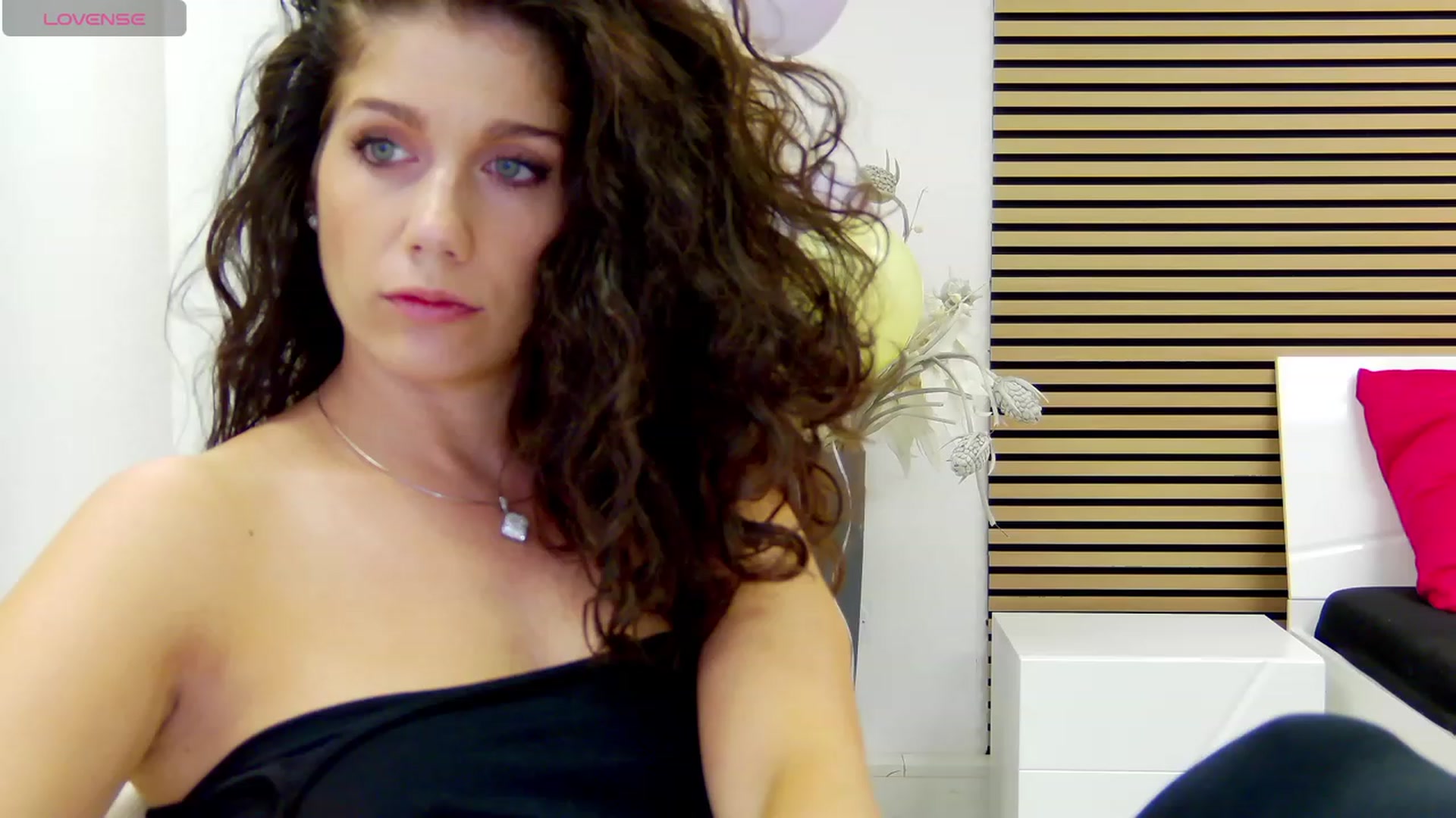 Gallery image thumbnail from Squirrel_MFC's myfreecams stream on, 09/18/2023, 22:09 image 20 of 20