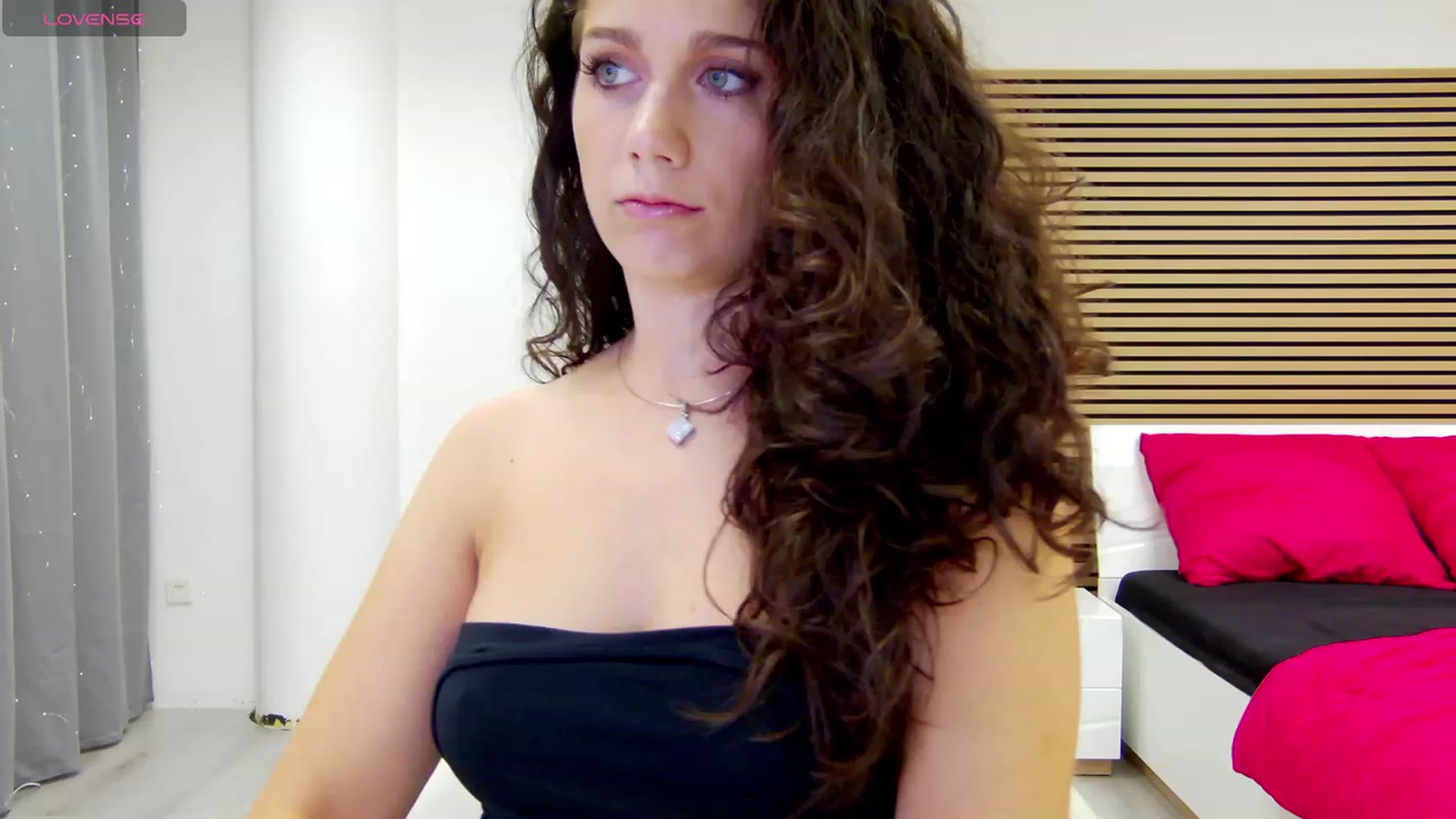 Gallery image thumbnail from Squirrel_MFC's myfreecams stream on, 09/18/2023, 23:03 image 10 of 20
