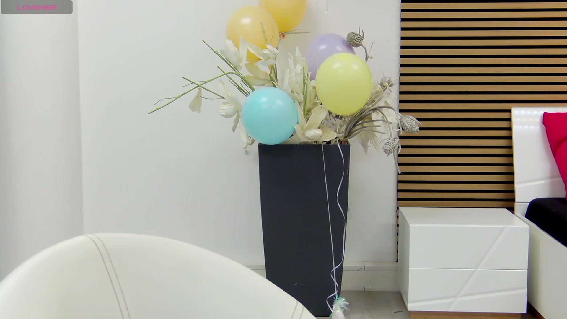 Gallery image thumbnail from Squirrel_MFC's myfreecams stream on, 09/18/2023, 23:03 image 3 of 20
