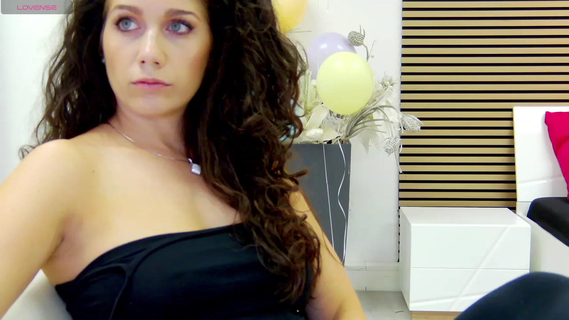 Gallery image thumbnail from Squirrel_MFC's myfreecams stream on, 09/18/2023, 23:03 image 1 of 20