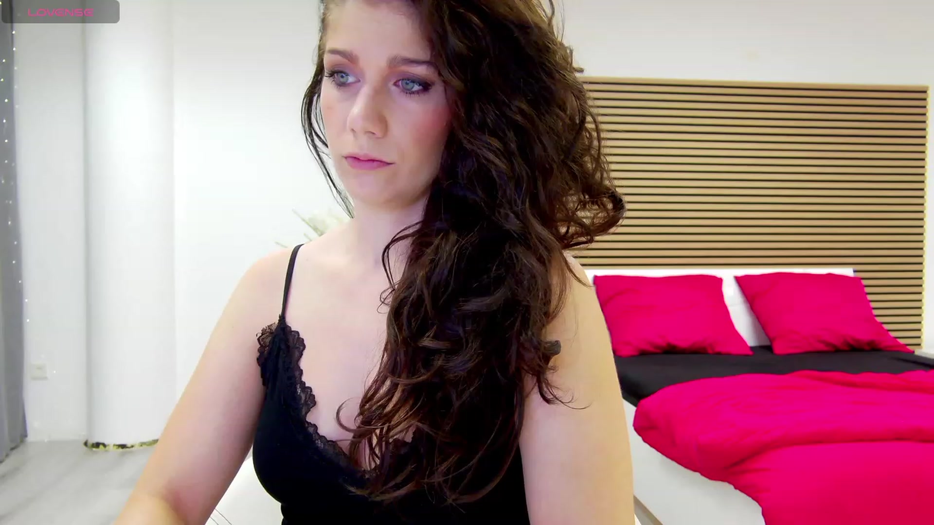 Gallery image thumbnail from Squirrel_MFC's myfreecams stream on, 09/25/2023, 21:11 image 5 of 20