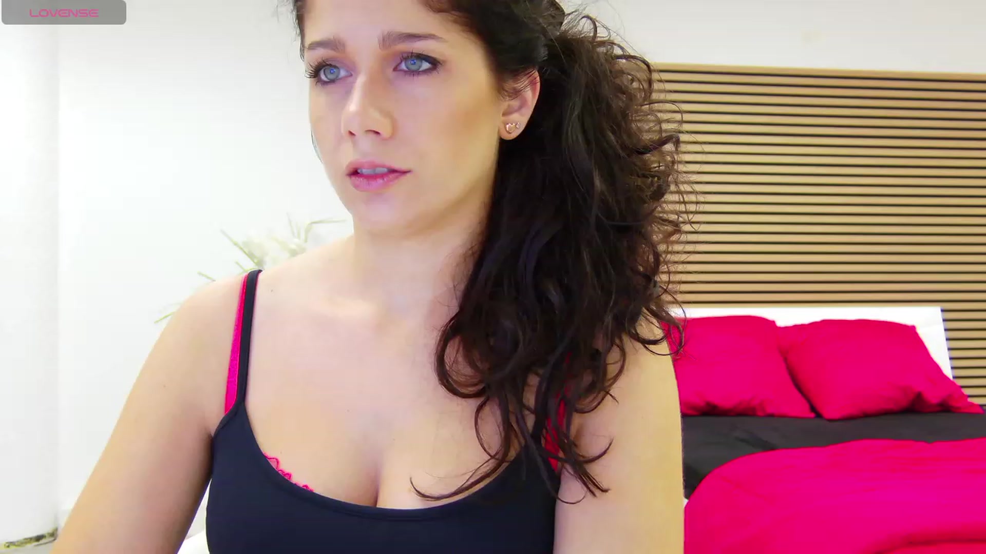 Gallery image thumbnail from Squirrel_MFC's myfreecams stream on, 10/04/2023, 19:51 image 8 of 20
