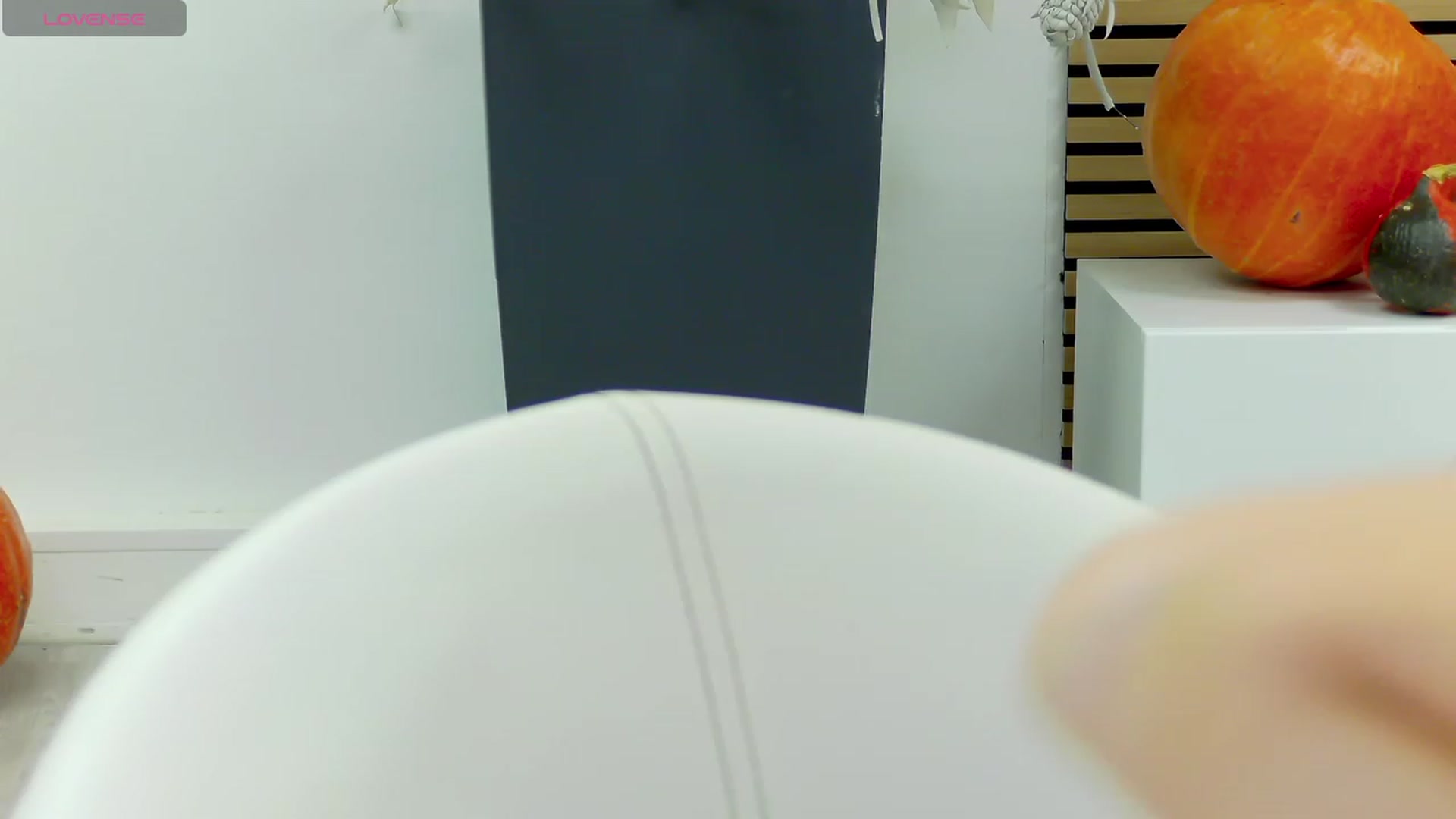 Gallery image thumbnail from Squirrel_MFC's myfreecams stream on, 10/09/2023, 21:55 image 16 of 20