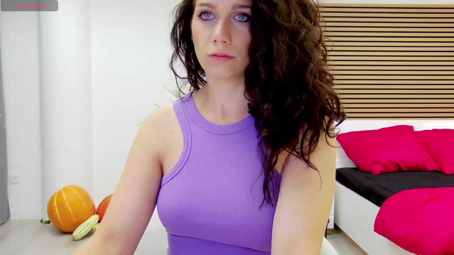 Gallery image thumbnail from Squirrel_MFC's myfreecams stream on, 10/10/2023, 20:58 image 2 of 20
