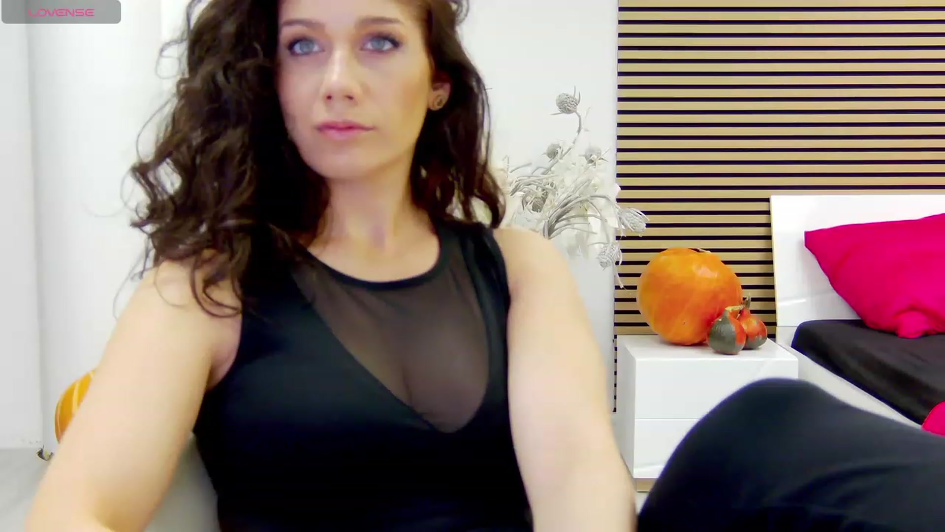 Gallery image thumbnail from Squirrel_MFC's myfreecams stream on, 10/11/2023, 21:01 image 11 of 20