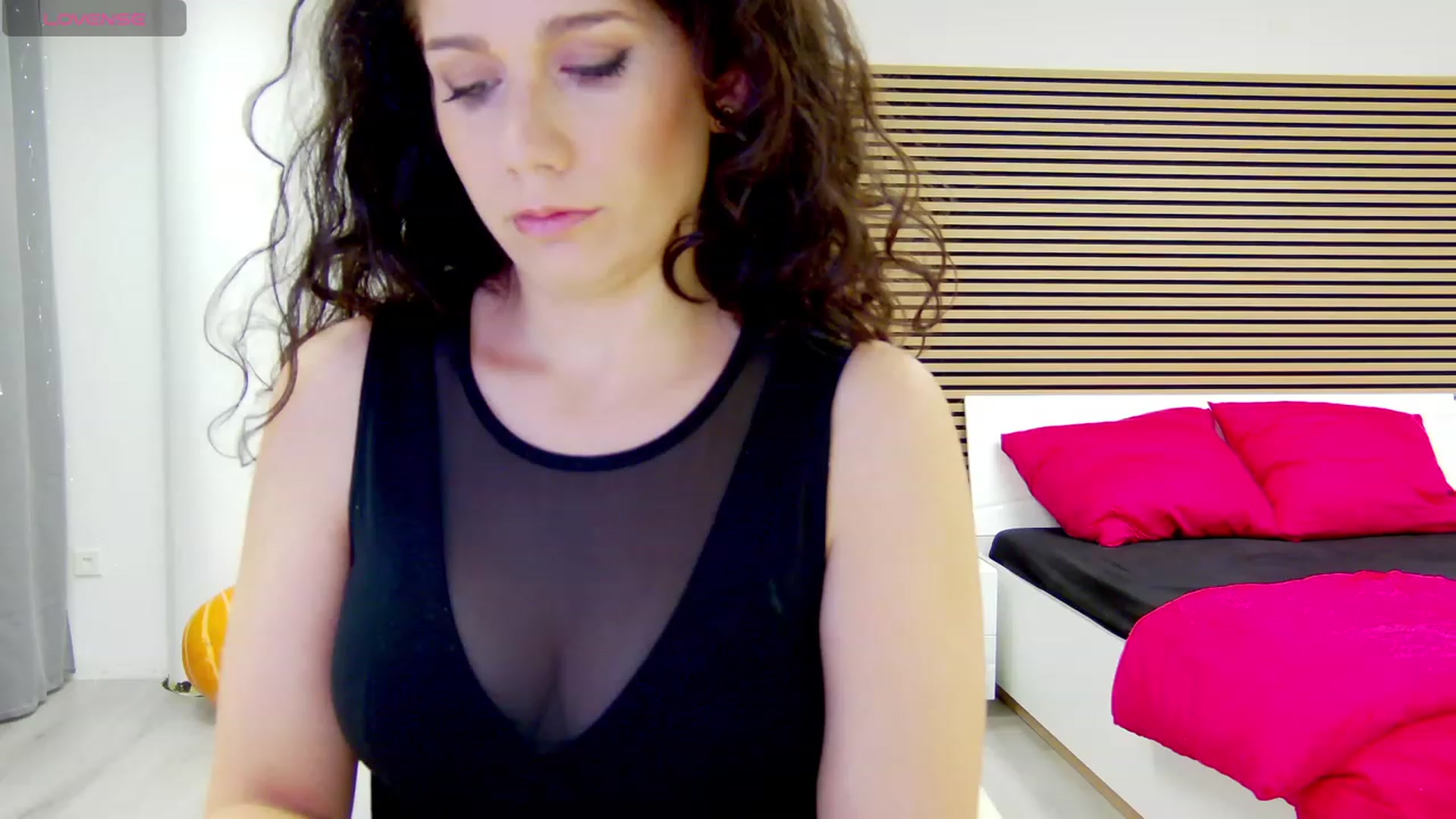 Gallery image thumbnail from Squirrel_MFC's myfreecams stream on, 10/11/2023, 21:22 image 5 of 20
