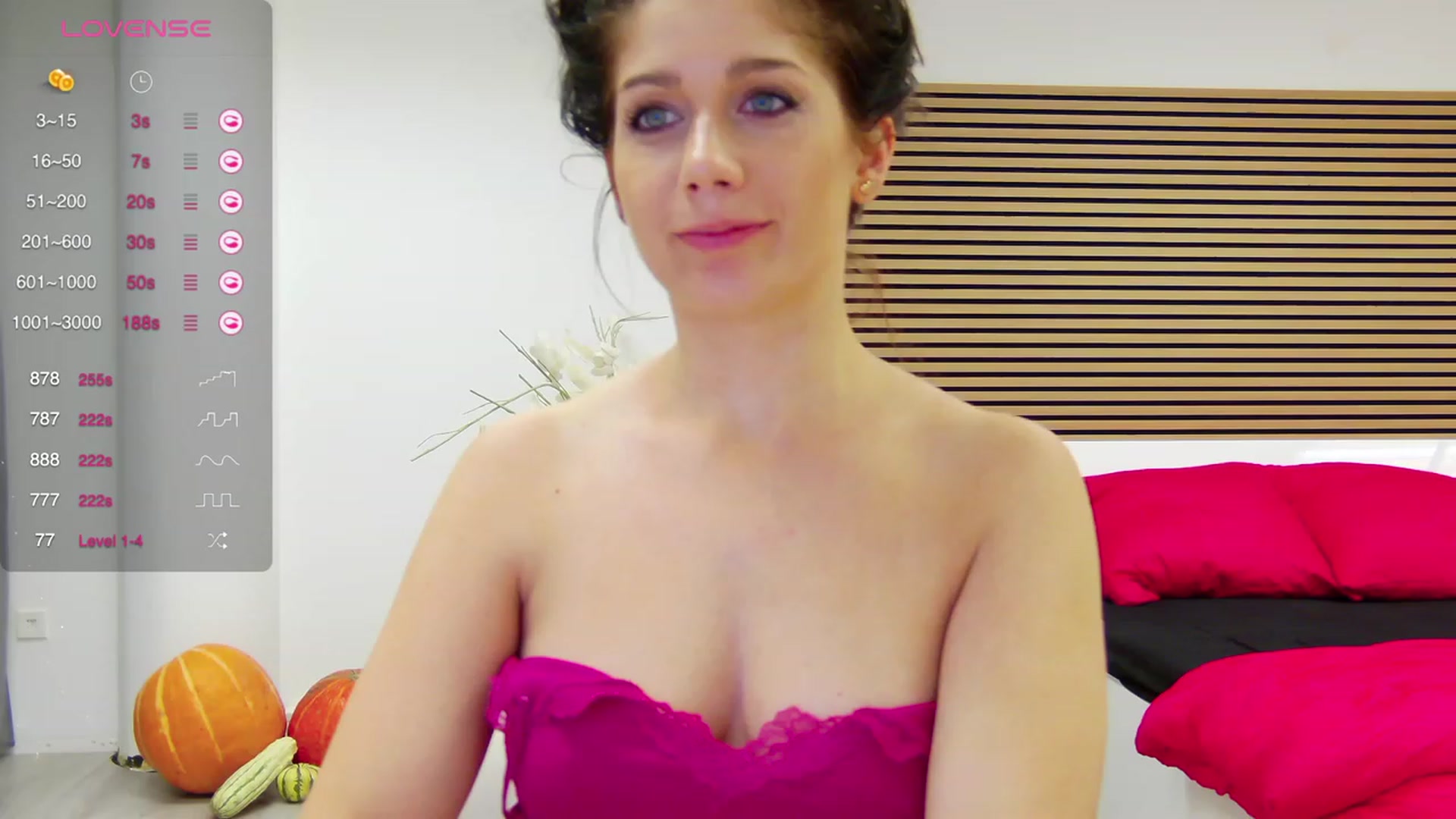 Gallery image thumbnail from Squirrel_MFC's myfreecams stream on, 10/13/2023, 24:33 image 19 of 20