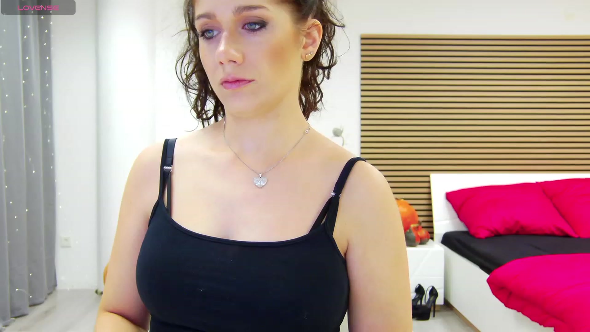 Gallery image thumbnail from Squirrel_MFC's myfreecams stream on, 10/13/2023, 20:30 image 9 of 20
