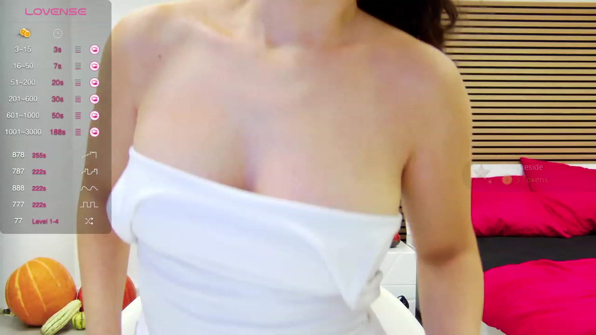 Gallery image thumbnail from Squirrel_MFC's myfreecams stream on, 10/17/2023, 24:07 image 17 of 20