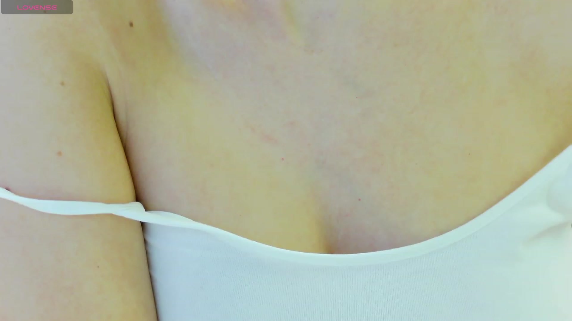 Gallery image thumbnail from Squirrel_MFC's myfreecams stream on, 10/20/2023, 24:02 image 16 of 20