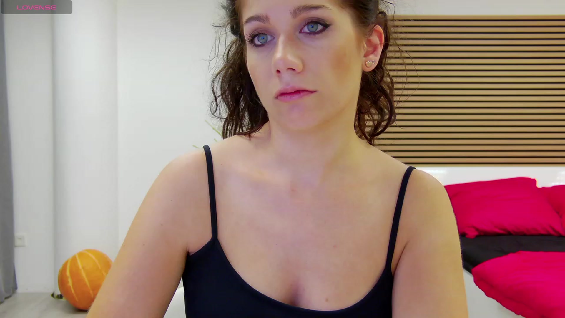 Gallery image thumbnail from Squirrel_MFC's myfreecams stream on, 10/27/2023, 23:47 image 17 of 20
