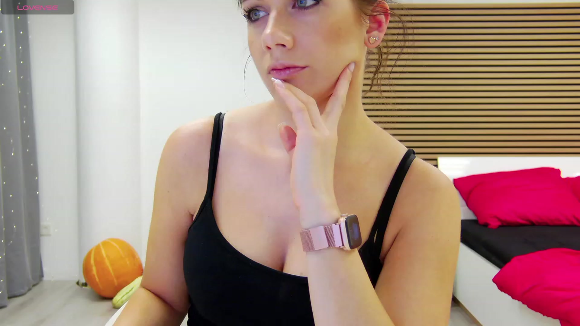 Gallery image thumbnail from Squirrel_MFC's myfreecams stream on, 10/28/2023, 22:54 image 20 of 20